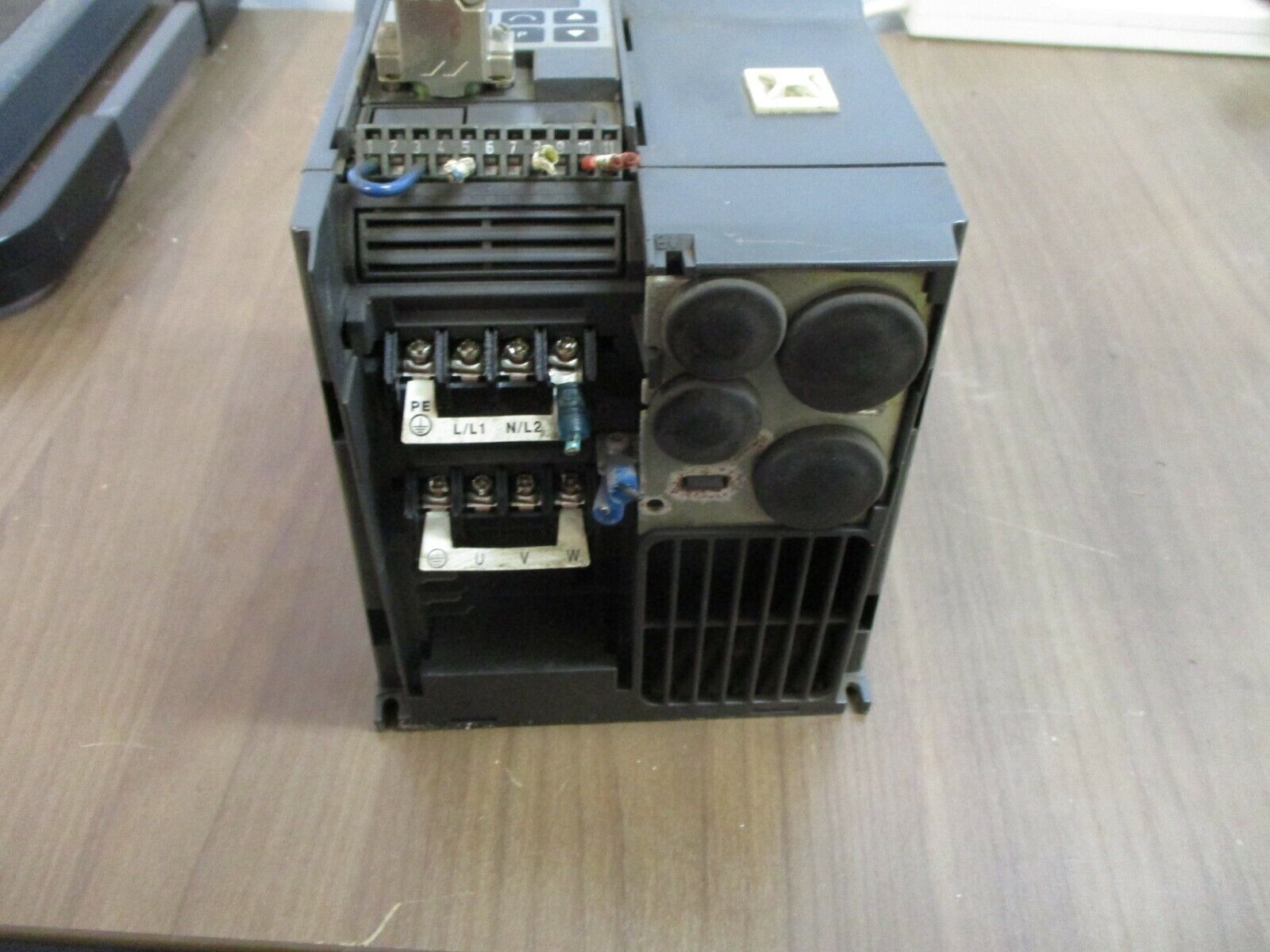 Siemens Micromaster AC Drive 6SE9215-8DB40 3HP 3Ph Used