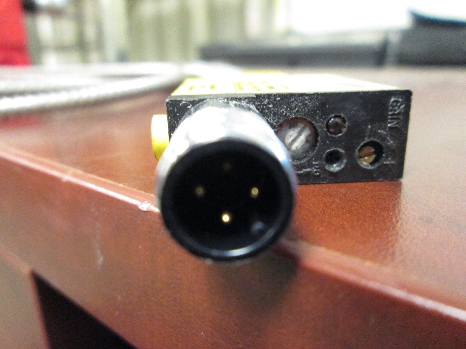 Banner Mini-Beam SM312FVQD Photoelectric Sensor Used