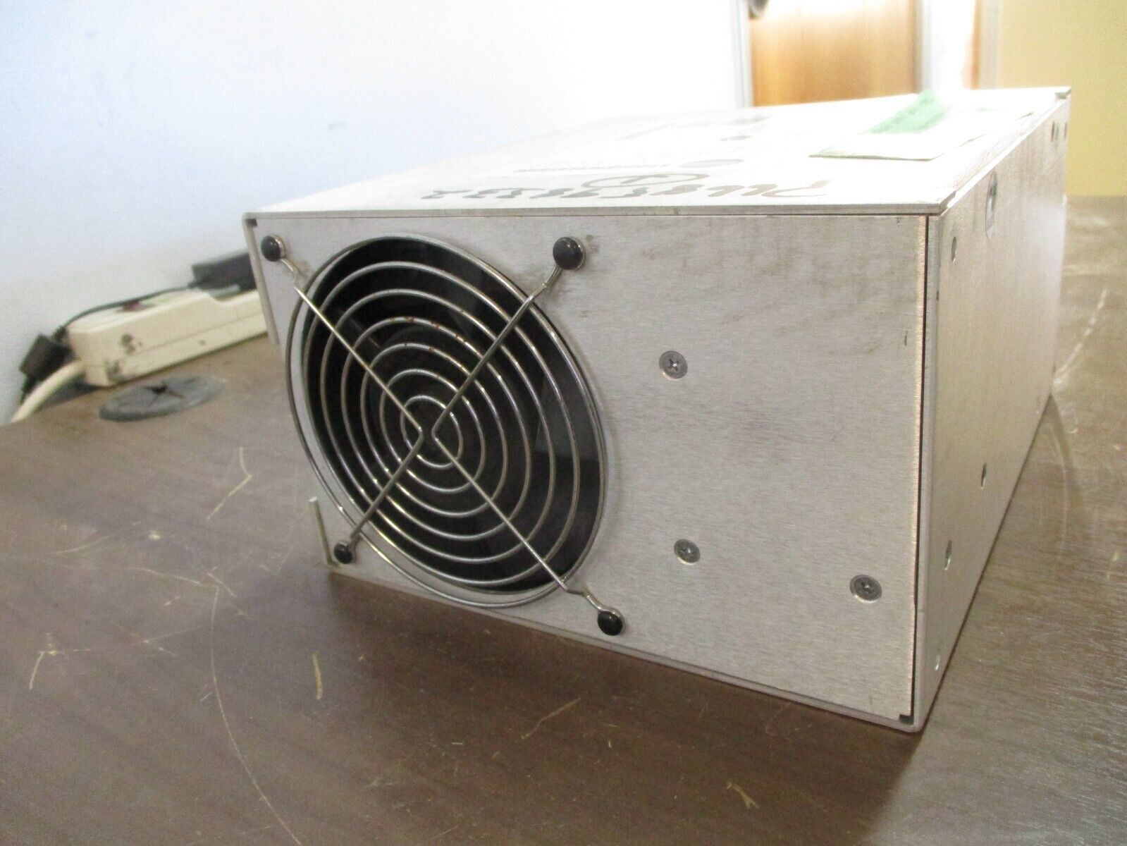 Unipower JM4000/8S-5U Power Supply 001-1612-100 Rev. B 800W Output: V1=15V @ 54A