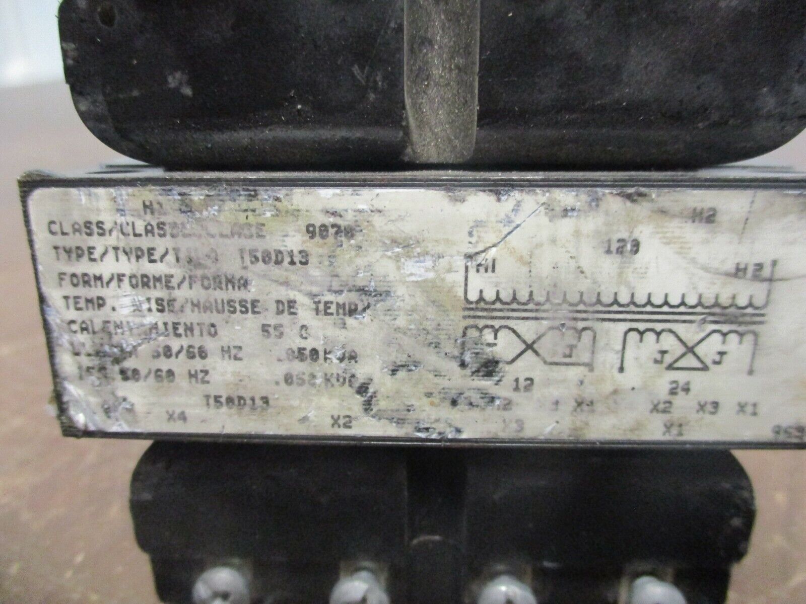 Square D Control Transformer 9070 T50D13 0.050kVA Pri: 120V Sec: 12/24V 50/60Hz