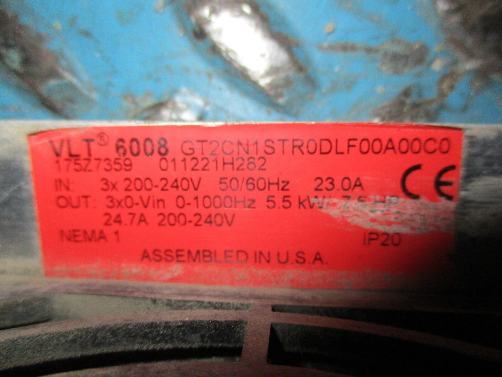 Danfoss VLT 6008 AC Drive w/ Disconnect 175Z7359 7.5HP Used