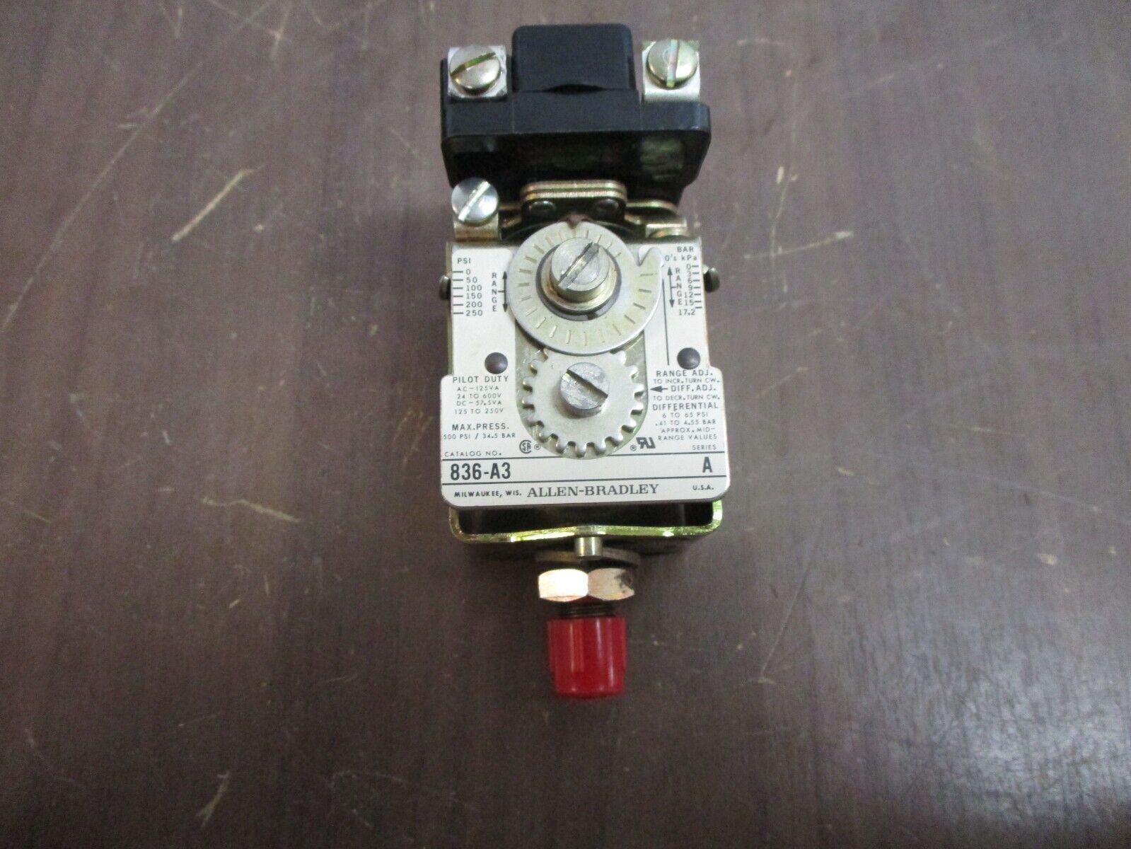 Allen-Bradley Pressure Control 836-A3 Ser. A Range: 0-250PSI New Surplus