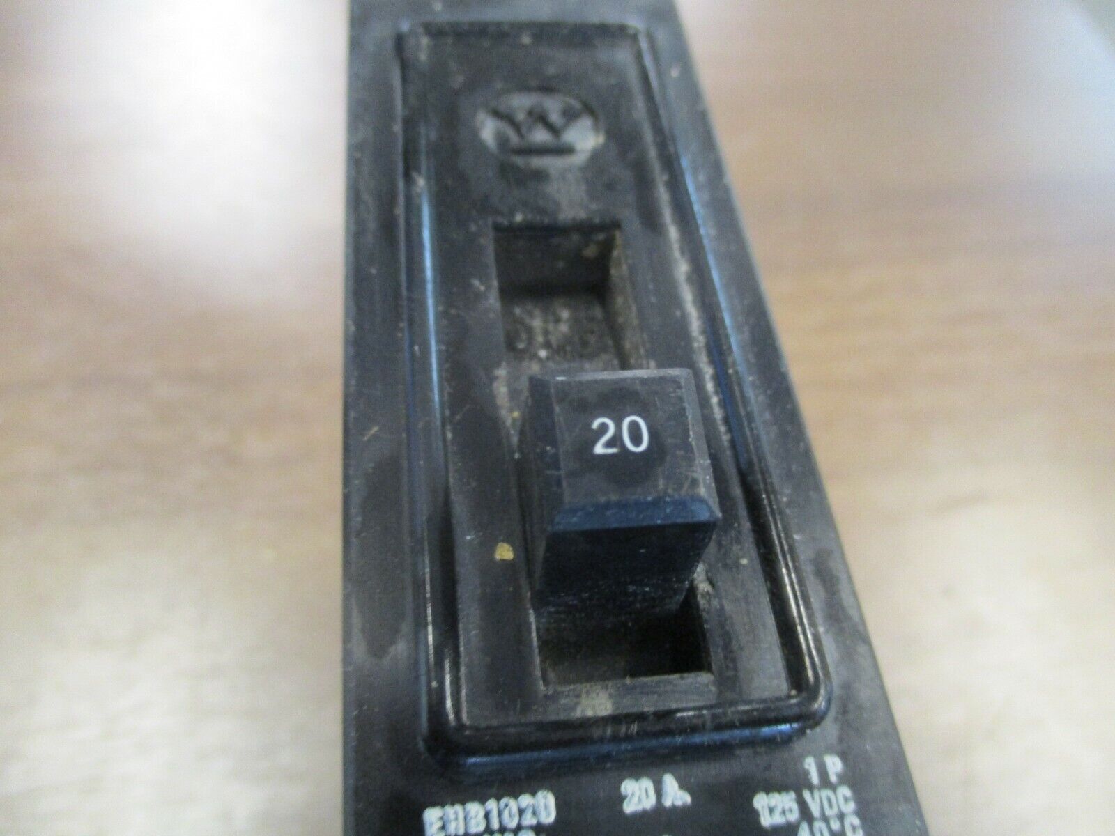 Westinghouse Circuit Breaker EHB1020 20A 277V 1P *Lot of 4* Used