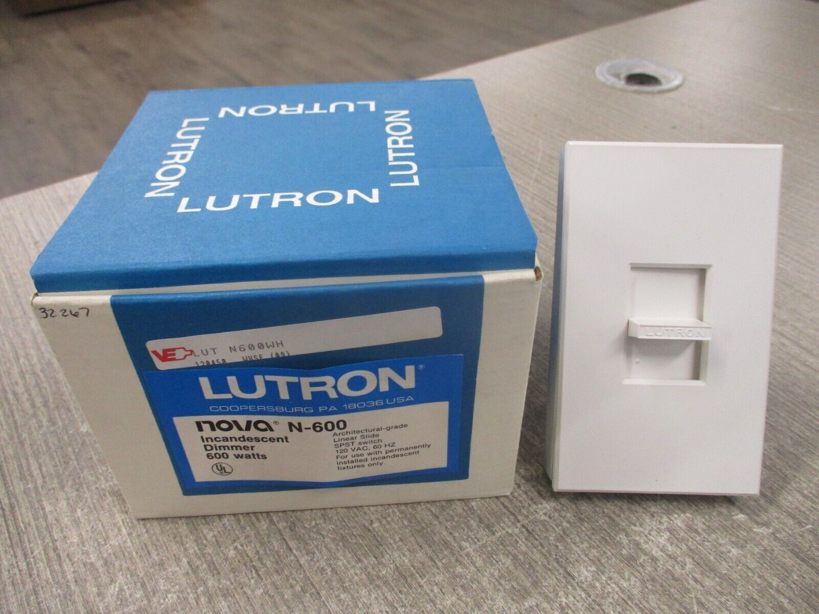 Lutron Nova Incandescent Dimmer N-600 120V 60Hz 600W New Surplus