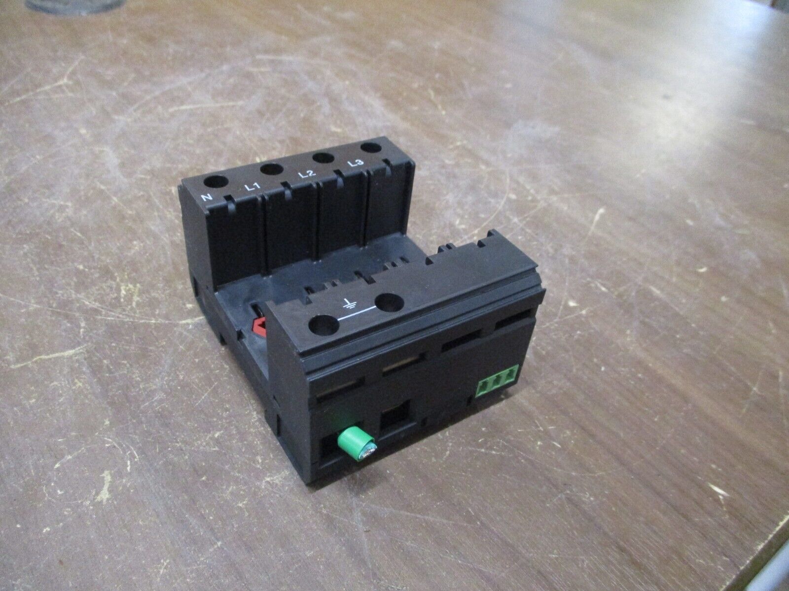 Phoenix Contact Surge Arrester Base VAL-MS 120/3+1/FM-UD Used