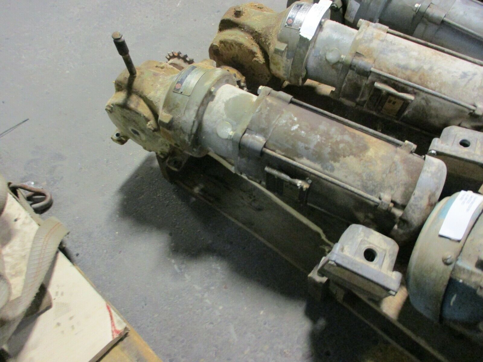 US Motors Syncrogear Module F433V09V223R016F Ratio: 21:1 1.5HP Input Used