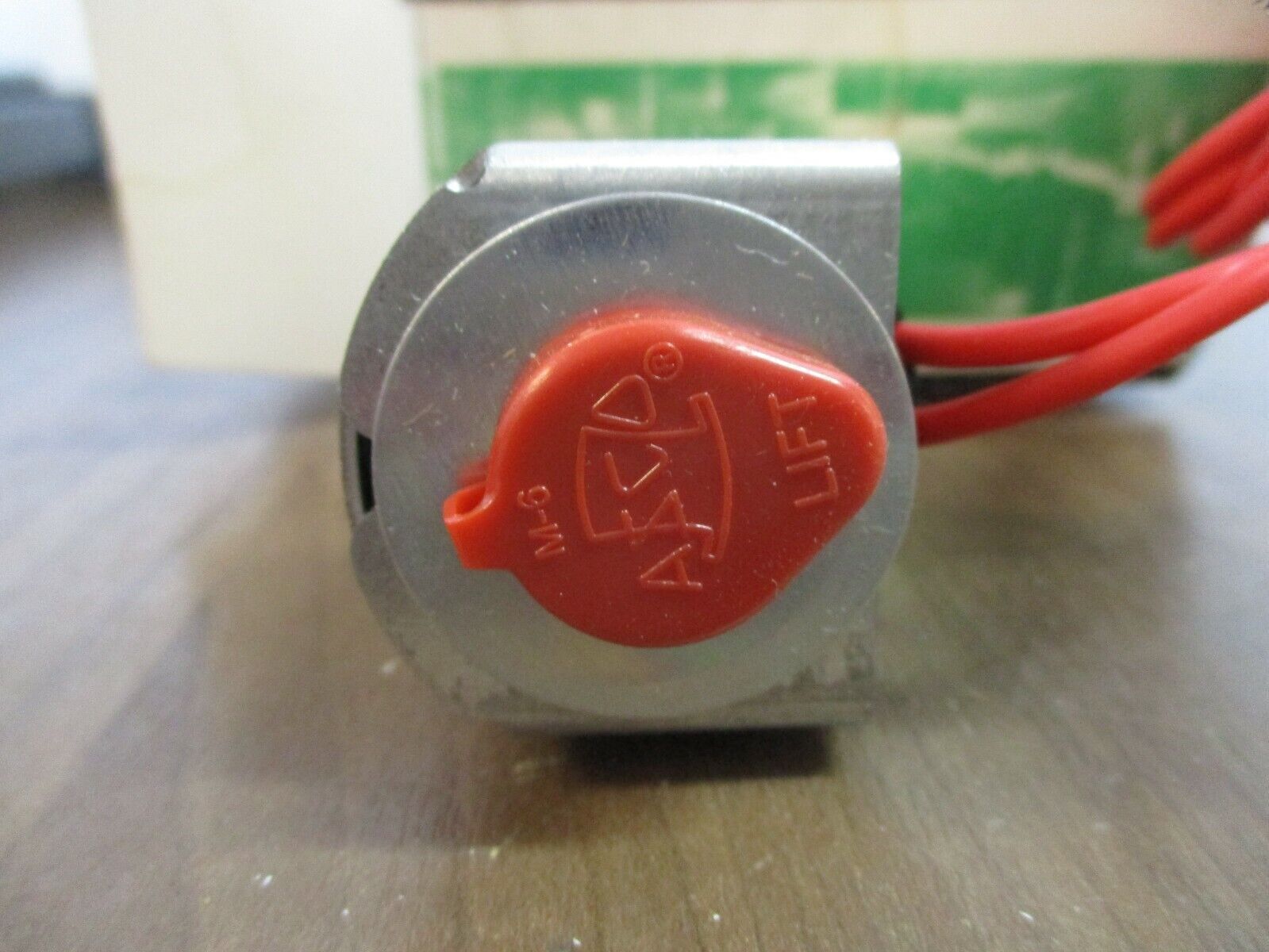 Asco Red Hat Solenoid Valve X8262C00213200 110/120V 50/60Hz New Surplus