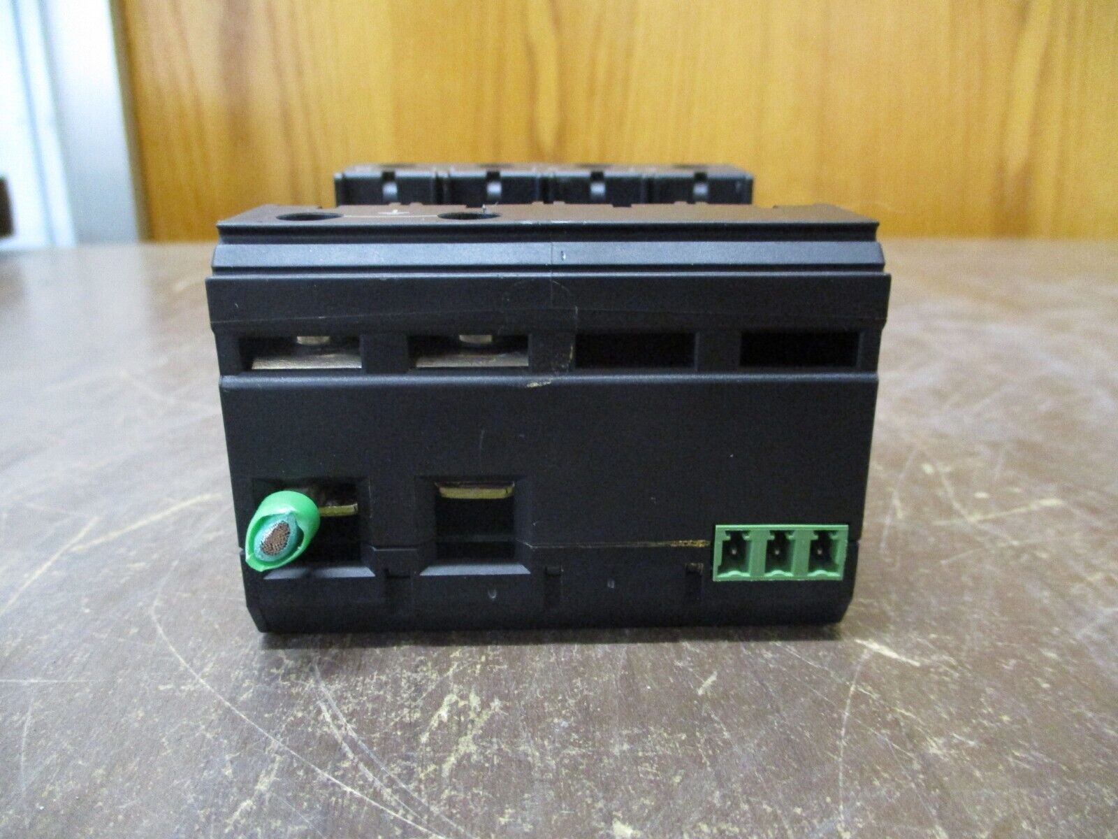Phoenix Contact Surge Arrester Base VAL-MS 120/3+1/FM-UD Used