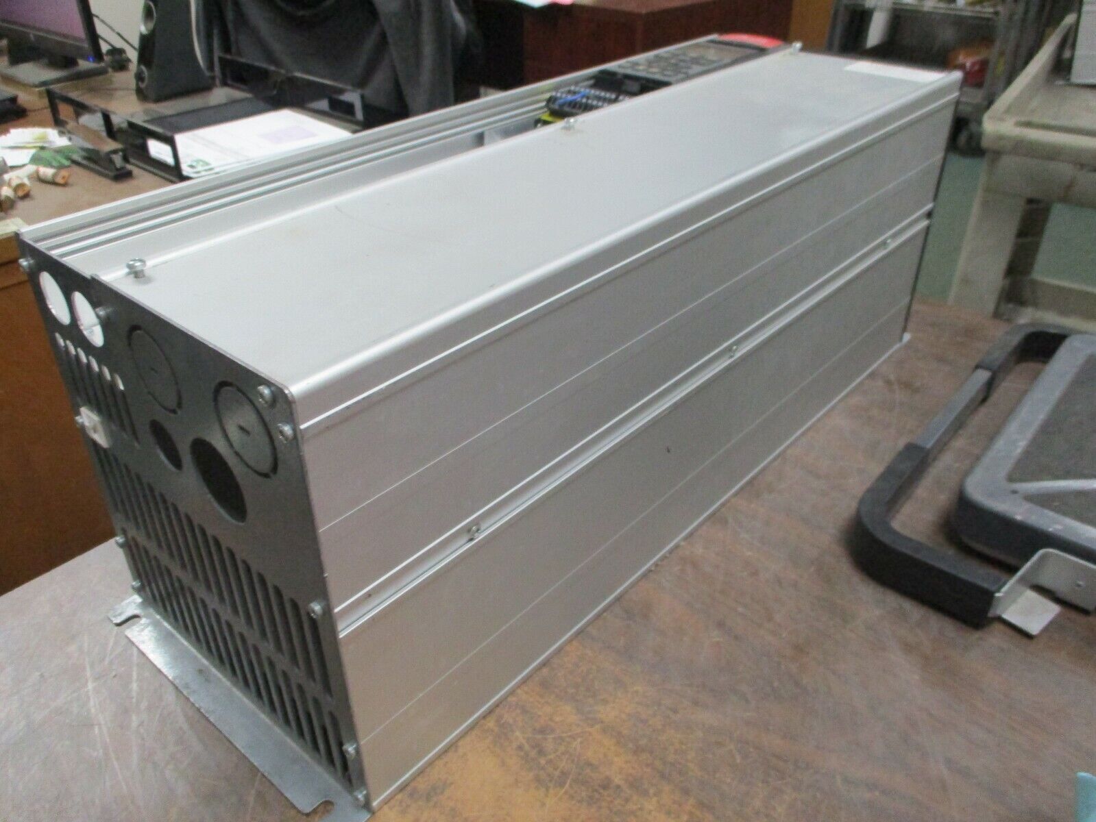 Danfoss VLT 6032 AC Drive 175Z7368 30HP *Missing Terminal Cover* Used