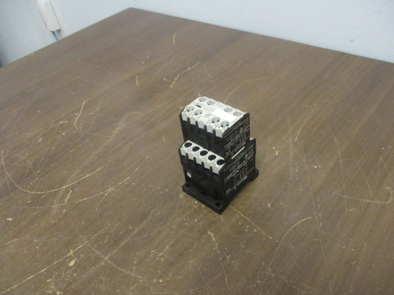 Moeller Contactor DIL ER-40-G 24VDC Coil Used w/ Aux Contact Block