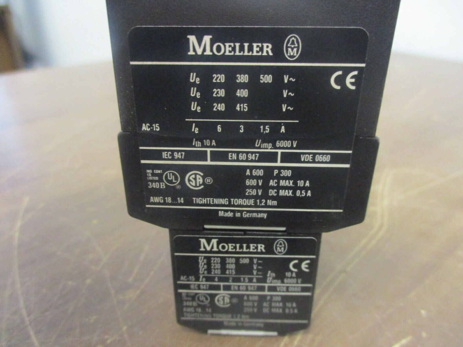 Moeller Contactor DIL ER-40-G 24VDC Coil Used w/ Aux Contact Block