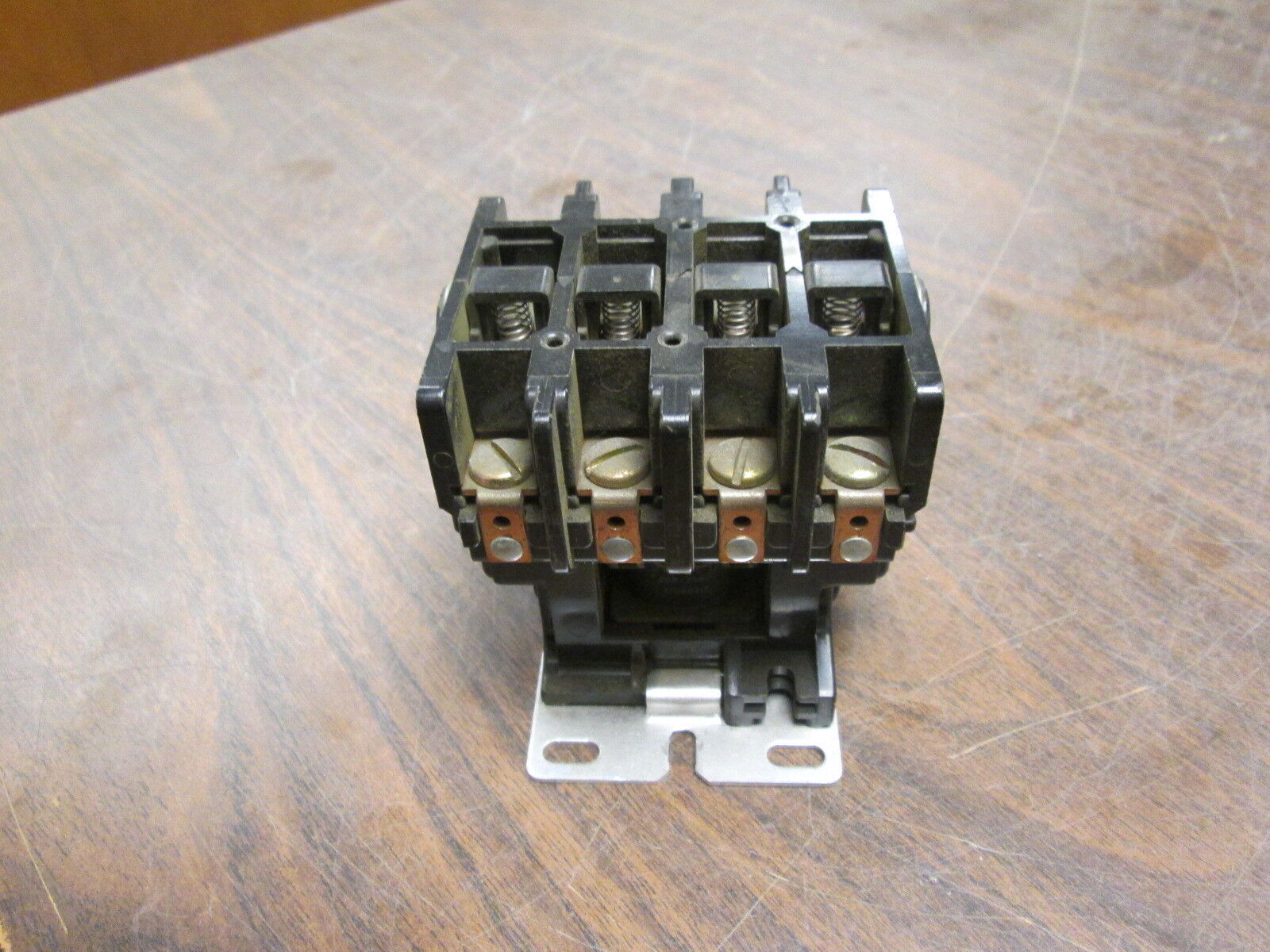 Telemecanique Contactor 2200EB440BA-15 208-240V Coil 40A 600V Used
