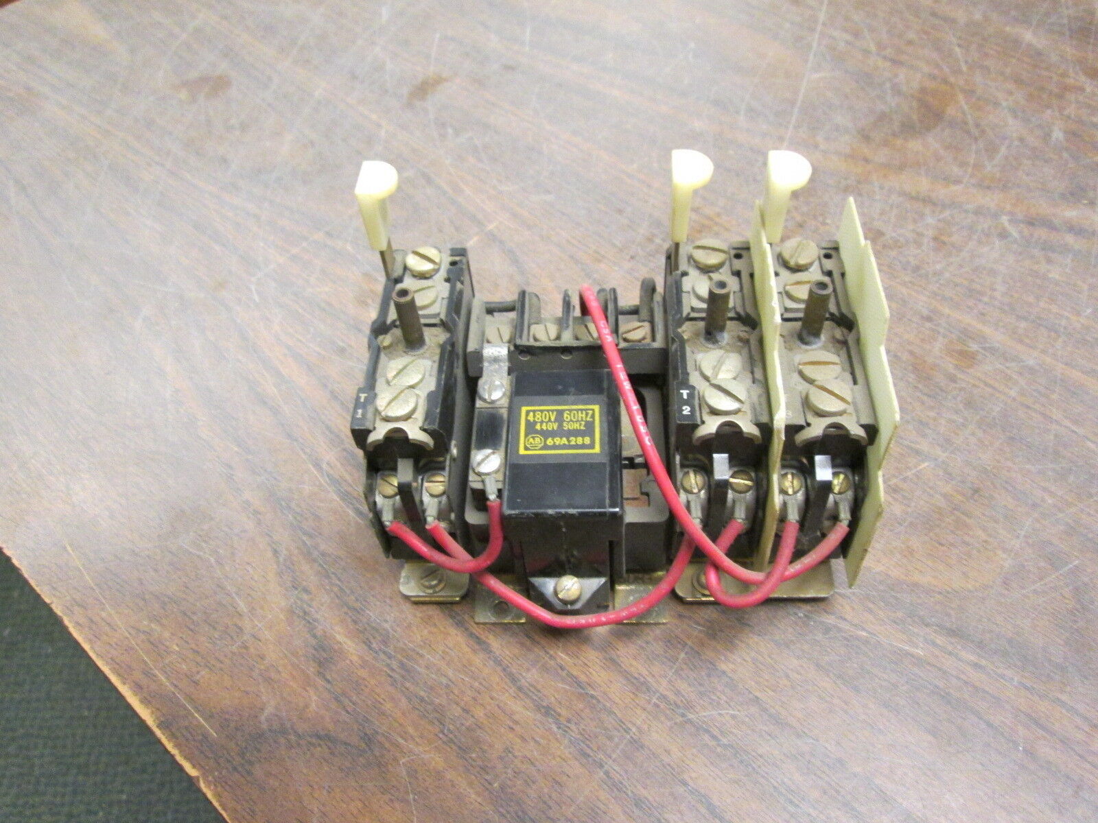 Allen-Bradley Size 00 Starter 709-T0B103 480V Coil Used