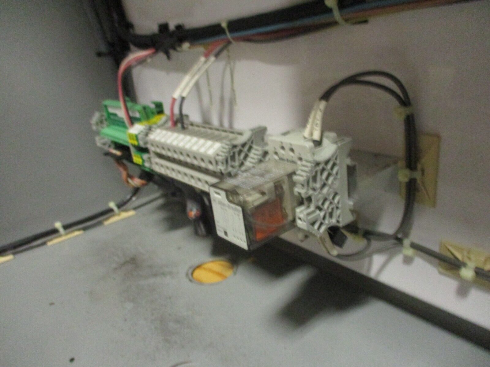 Thermon Heat Tracing Control & Mounting Unit TC-1818A.18.1. Used.