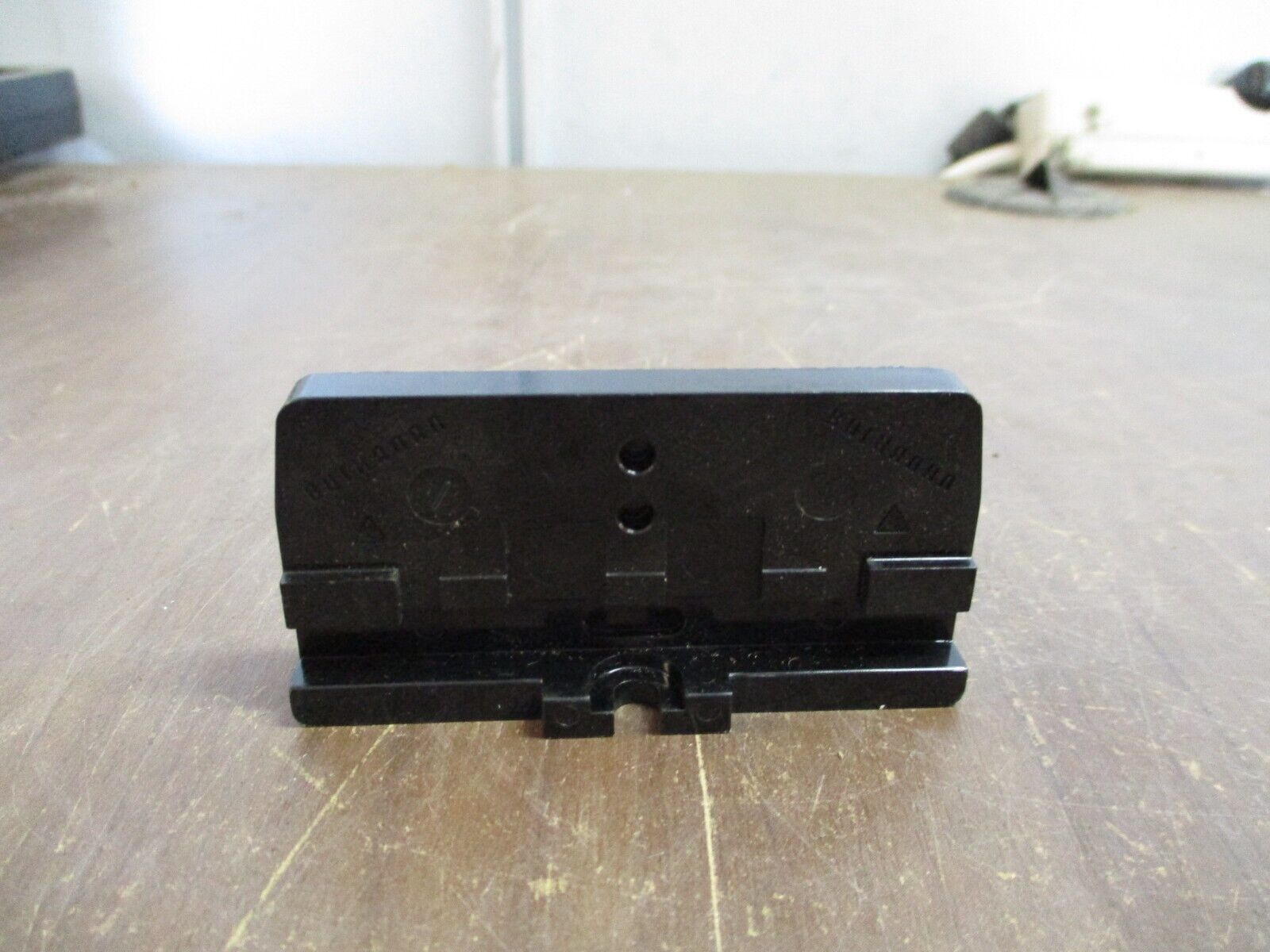 Burhanan Fuse/Switch Flat Base End Section 330 *Box of 7* New Surplus