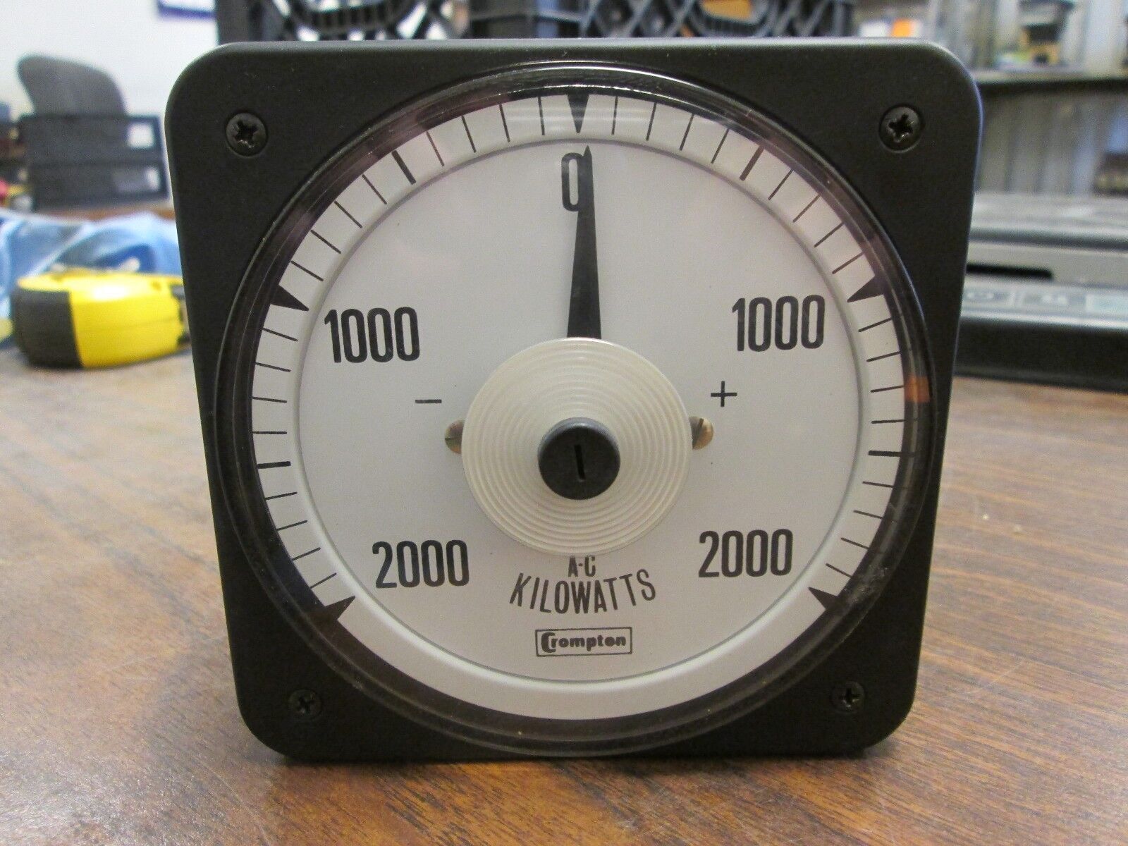 Crompton Kilowattmeter 6969-077 219AQQ.C6 120V 4.62A Used
