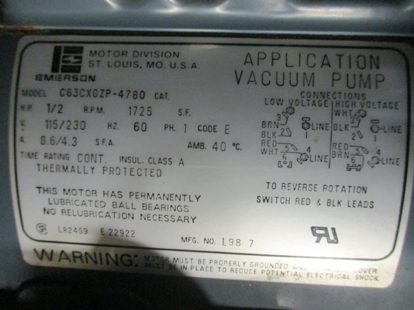 Welch Chemstar Vacum Pump 1402N 1/2HP 115/230V 60HZ 1Ph Used.
