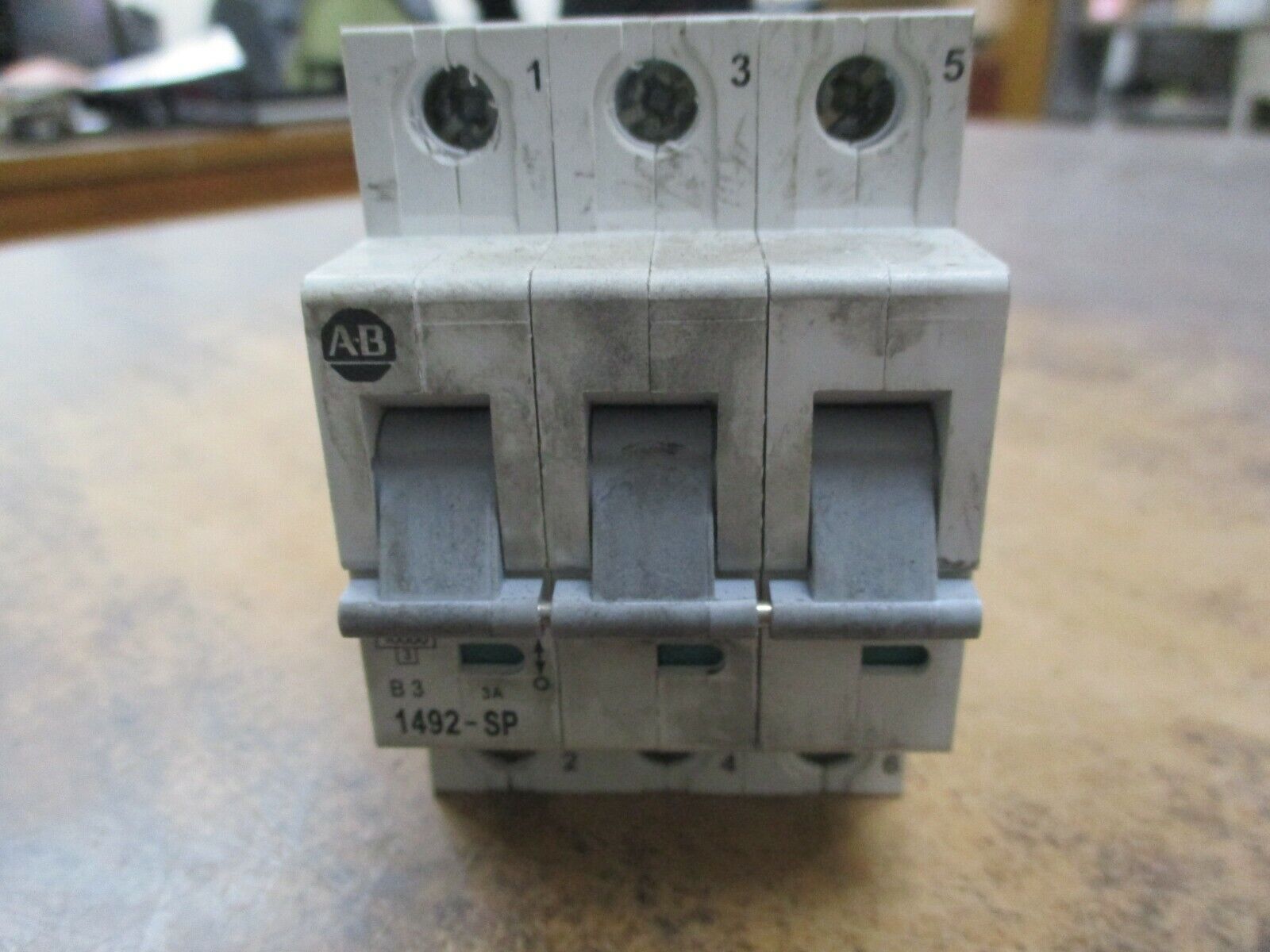 Allen-Bradley Circuit Breaker 1492-SP3B030 Ser. C 3A 480Y/277V 3P Used