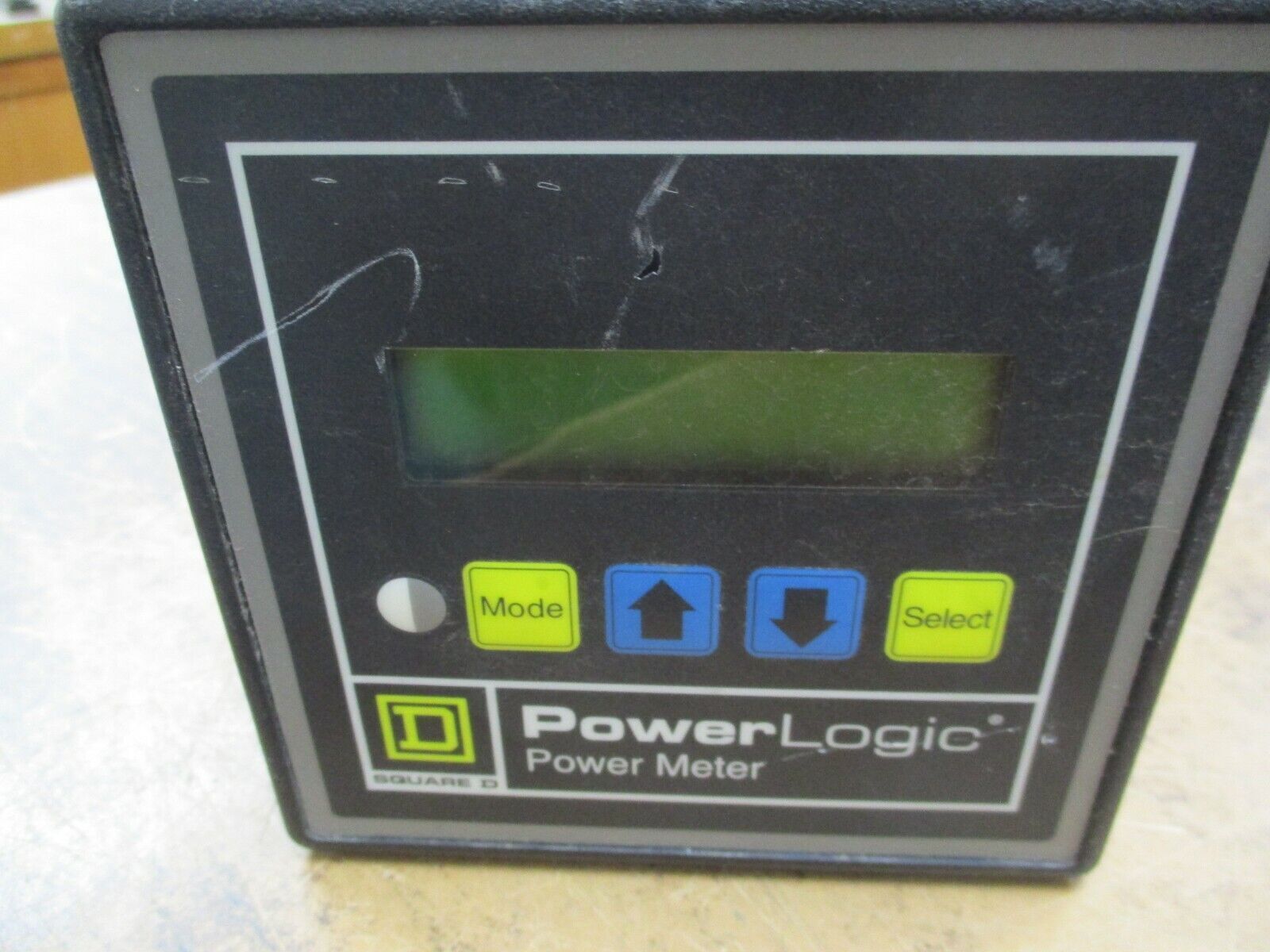 Square D PowerLogic Power Meter w/ Display 3020 PM-620 / 3020 PMD-32 Used