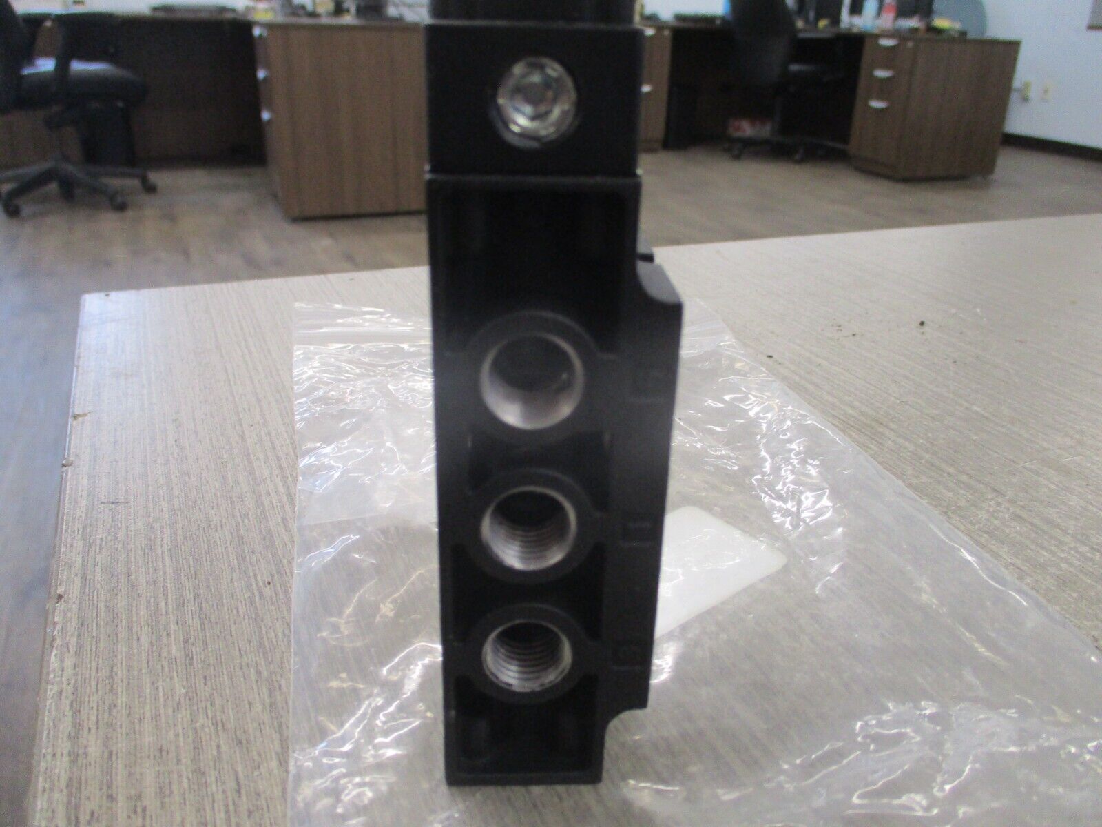 Bi-Torq AV Series Universal NAMUR Solenoid Valve AV0SOL-4-24VDC-1.8 New Surplus
