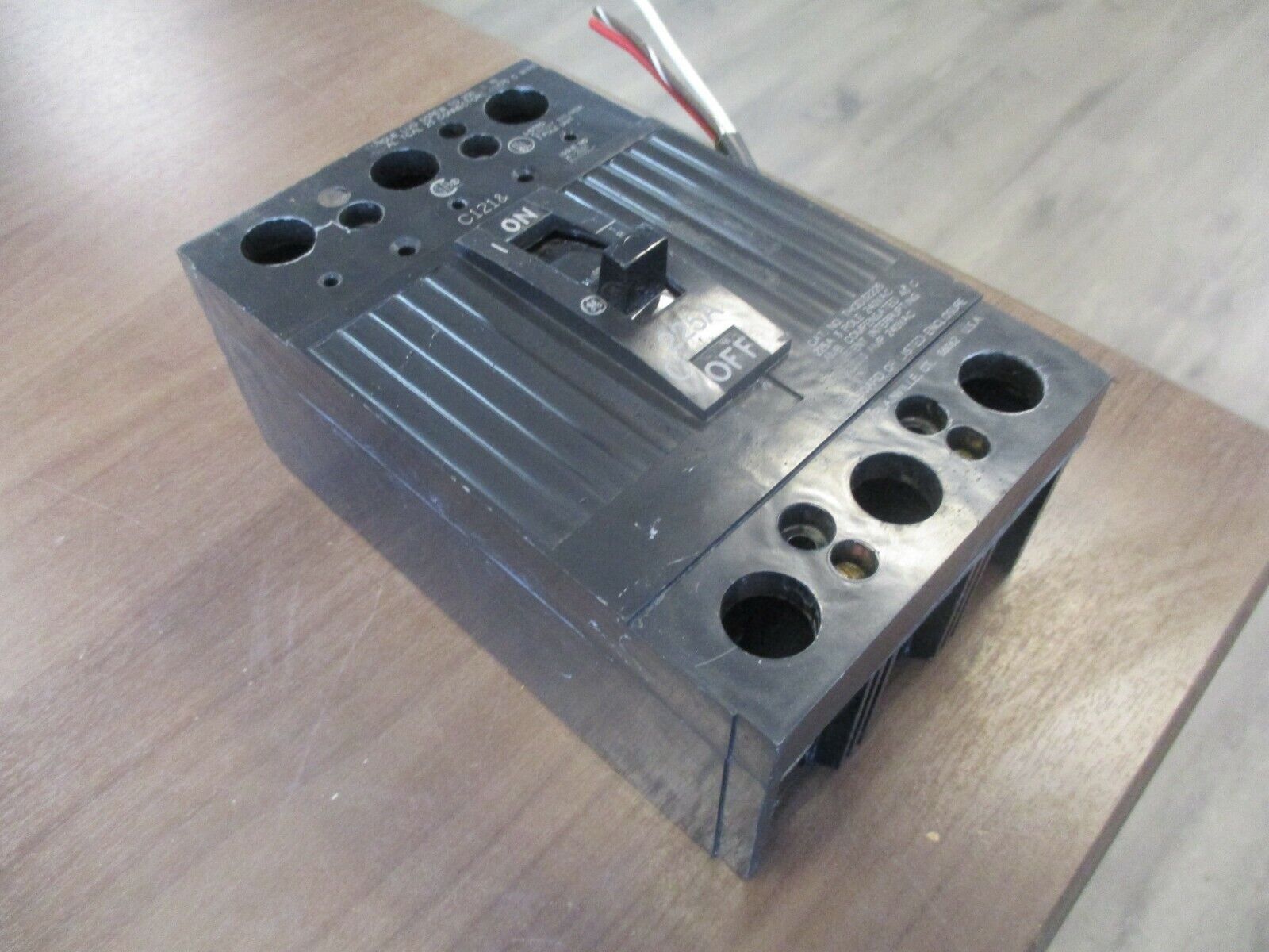 GE Circuit Breaker THQD32225 225A 240V 3P w/ Aux Switch Used