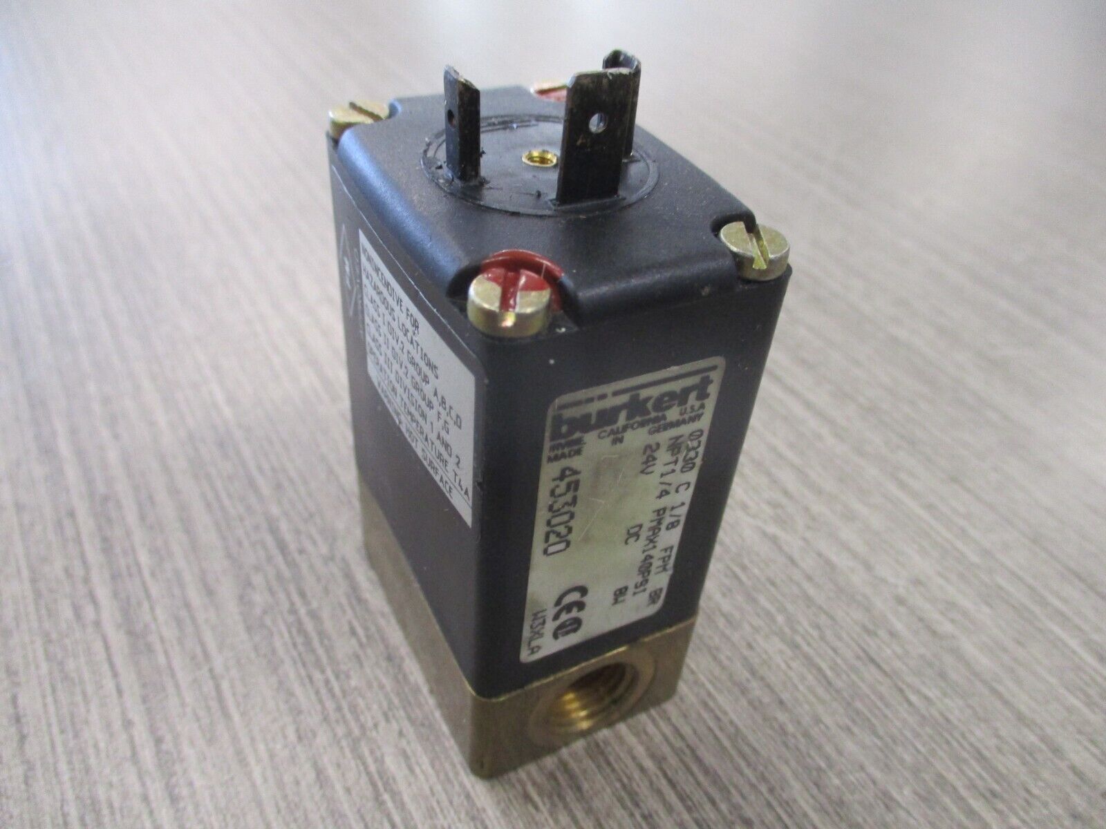 Burkert Solenoid Valve 0330 C 1/8 24VDC Used