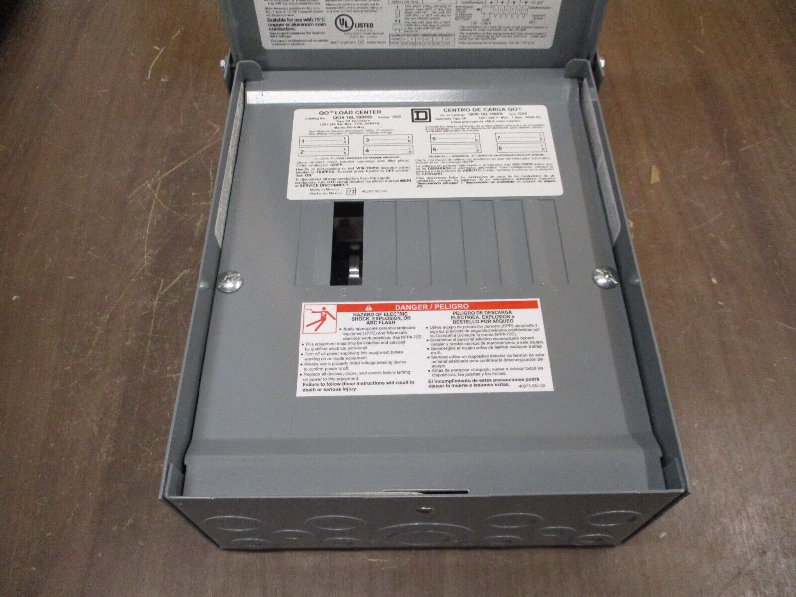 Square D Outdoor Load Center QOB816L100RB Ser. G04 100A 120/240V 1Ph 50/60Hz