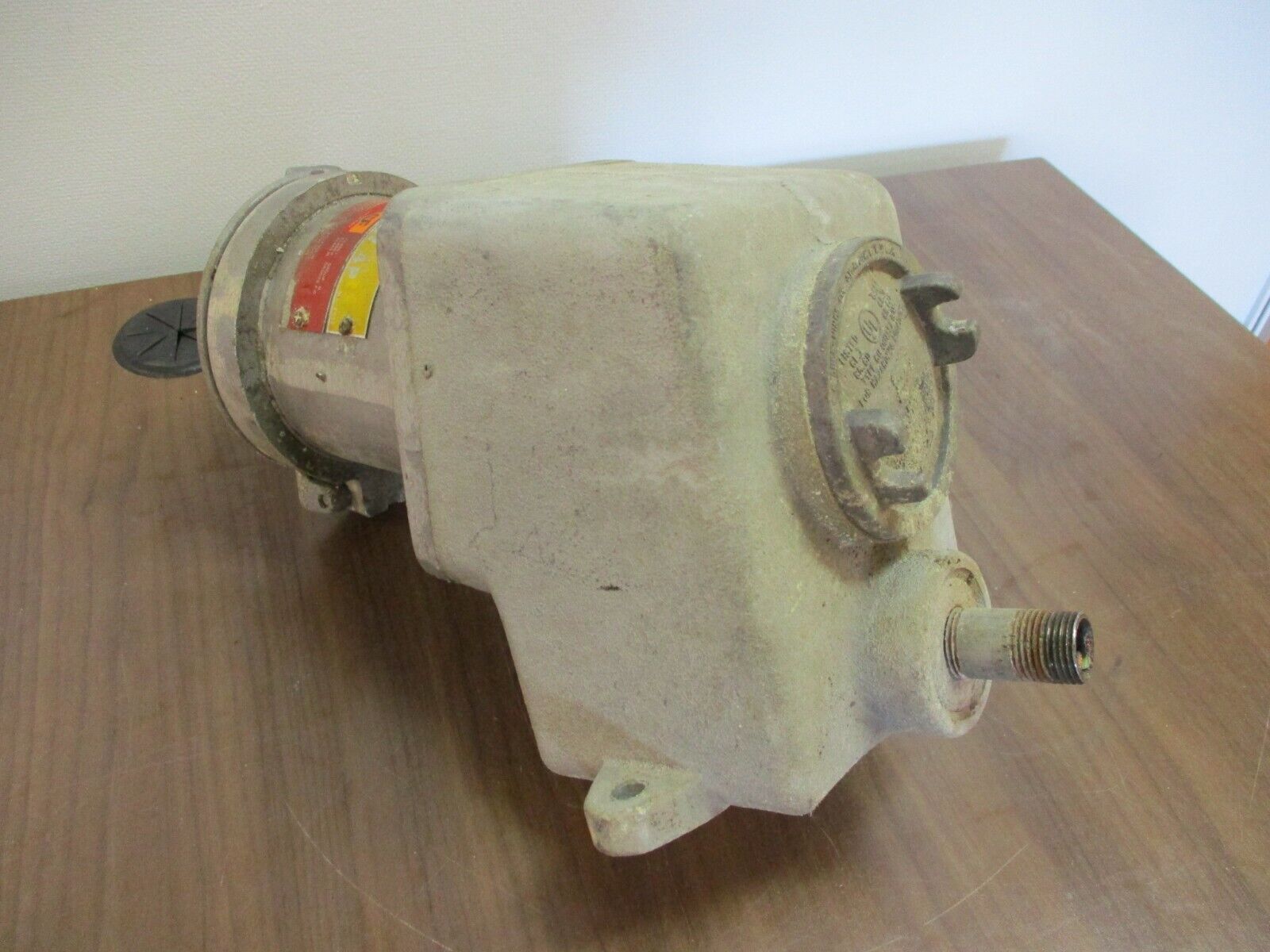 Crouse-Hinds, Receptacle w/ base, SRD 3424D, 30A, 480V, 3Ph, 60Hz, used