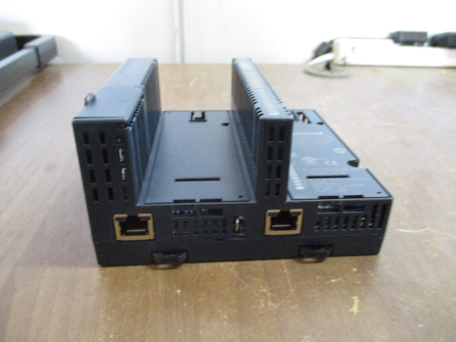 GE VersaMax Remote I/O Unit IC200PNS001-AC For Hazardous Locations Used