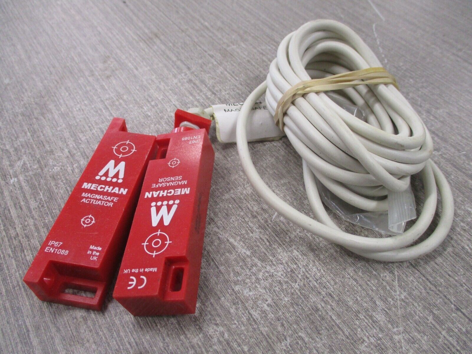 Mechon Magnasafe Safety Switch MS1-10-DR-03M New Surplus