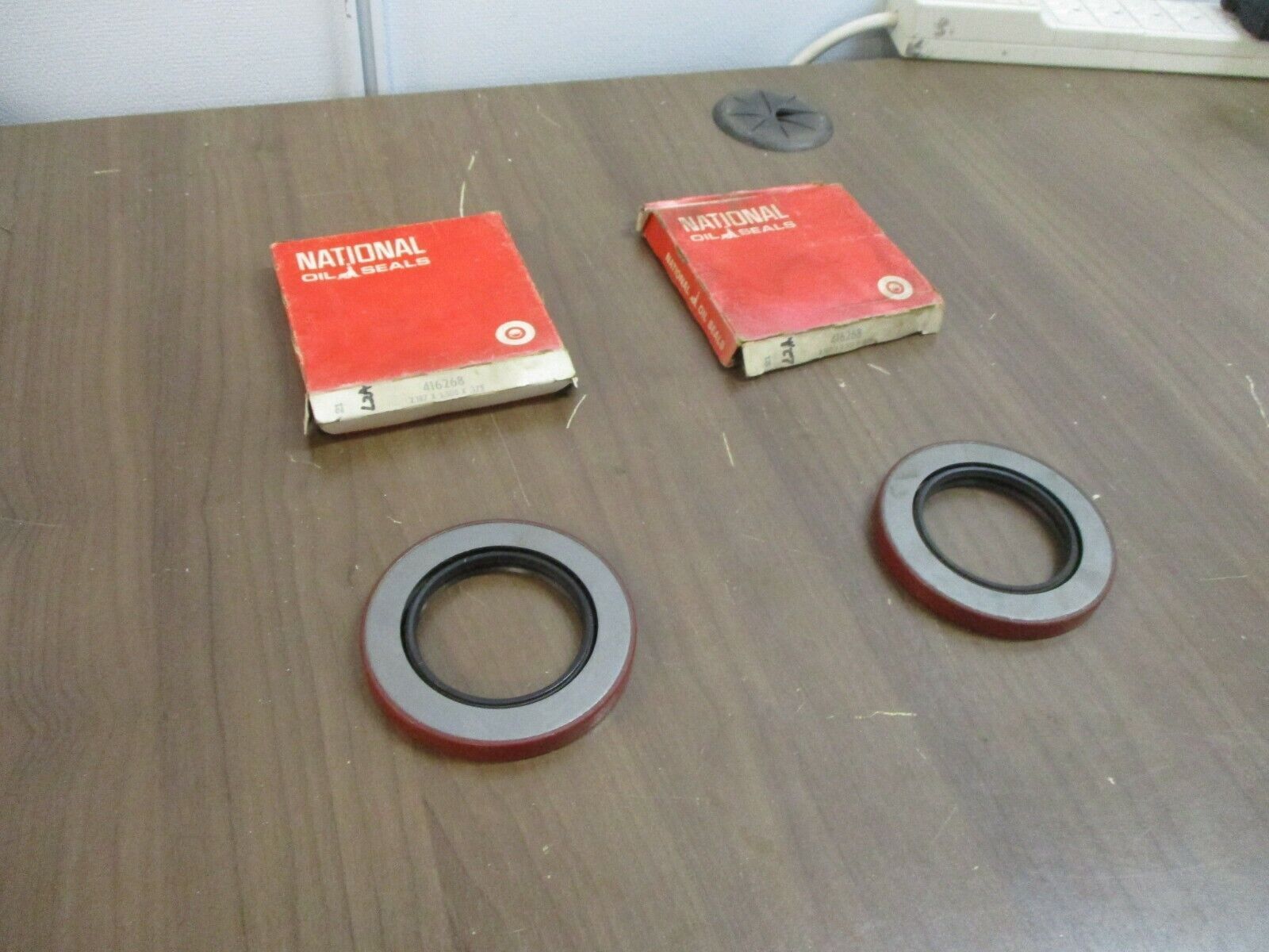 National Oil Seal 416268 *Lot of 2* New Surplus
