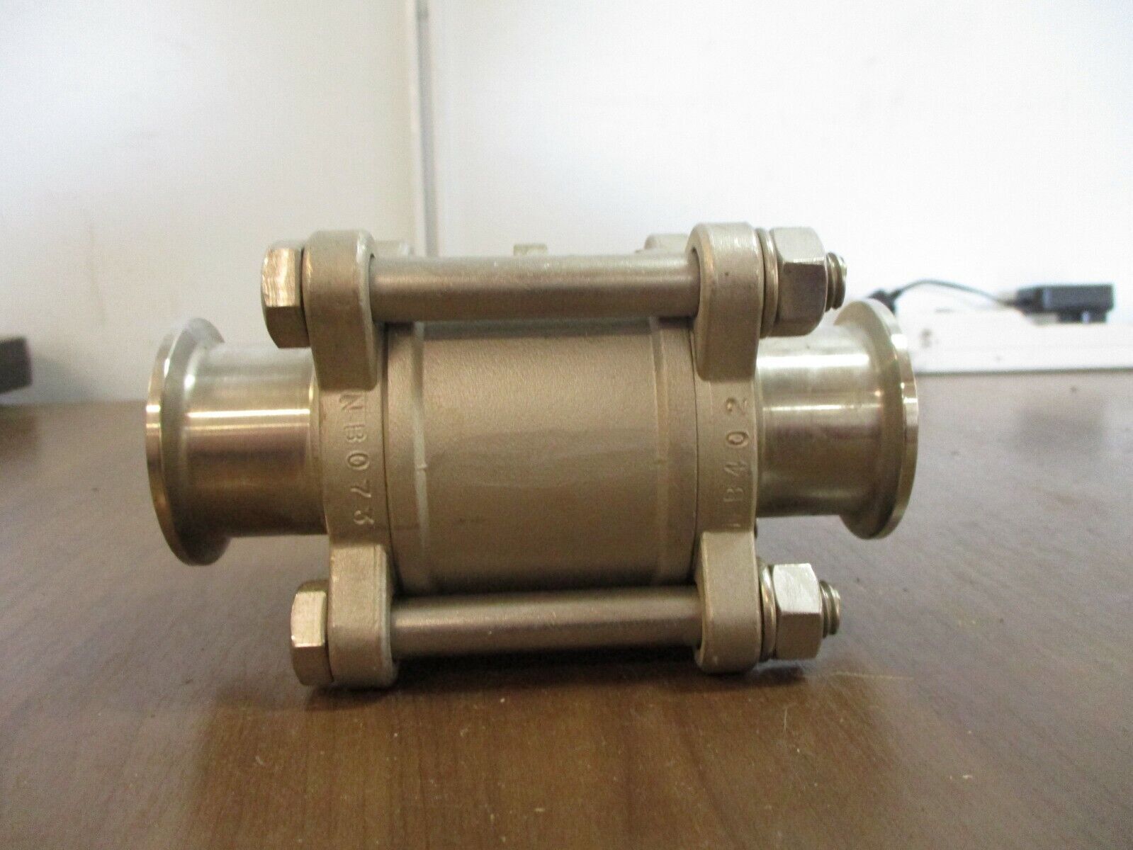 Misc. Brand Stainless Steel Ball Valve Size: 1½" 1000WOG *No Handle* Used