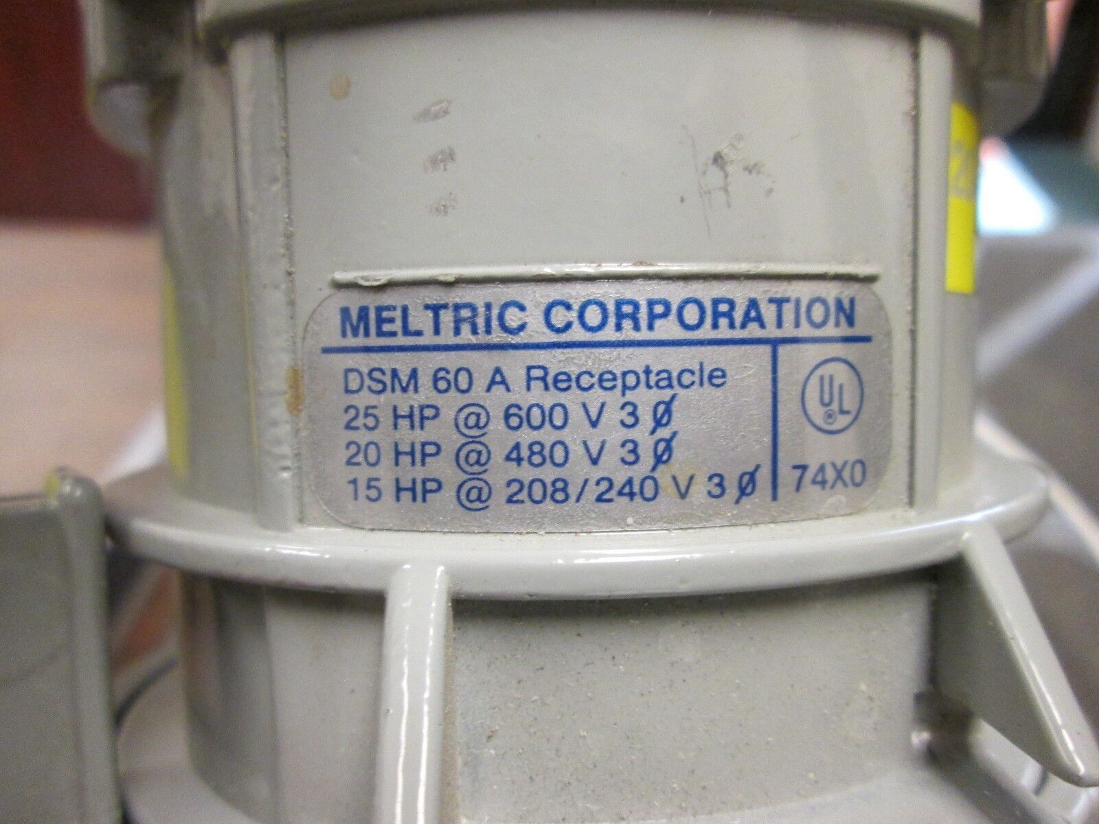Meltric Receptacle 89-601-67-080 60A 120/208V 3Ph Used
