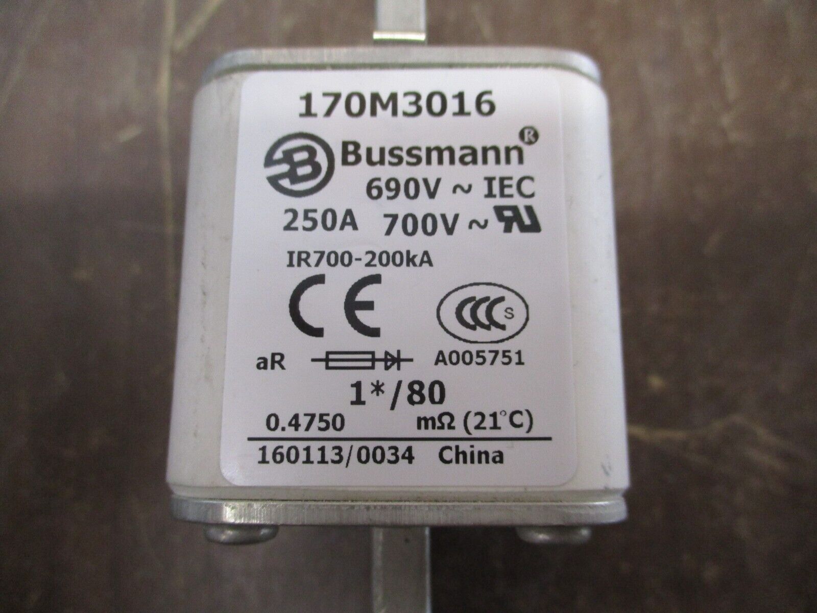 Bussmann Fuse 170M3016 250A 700V Used