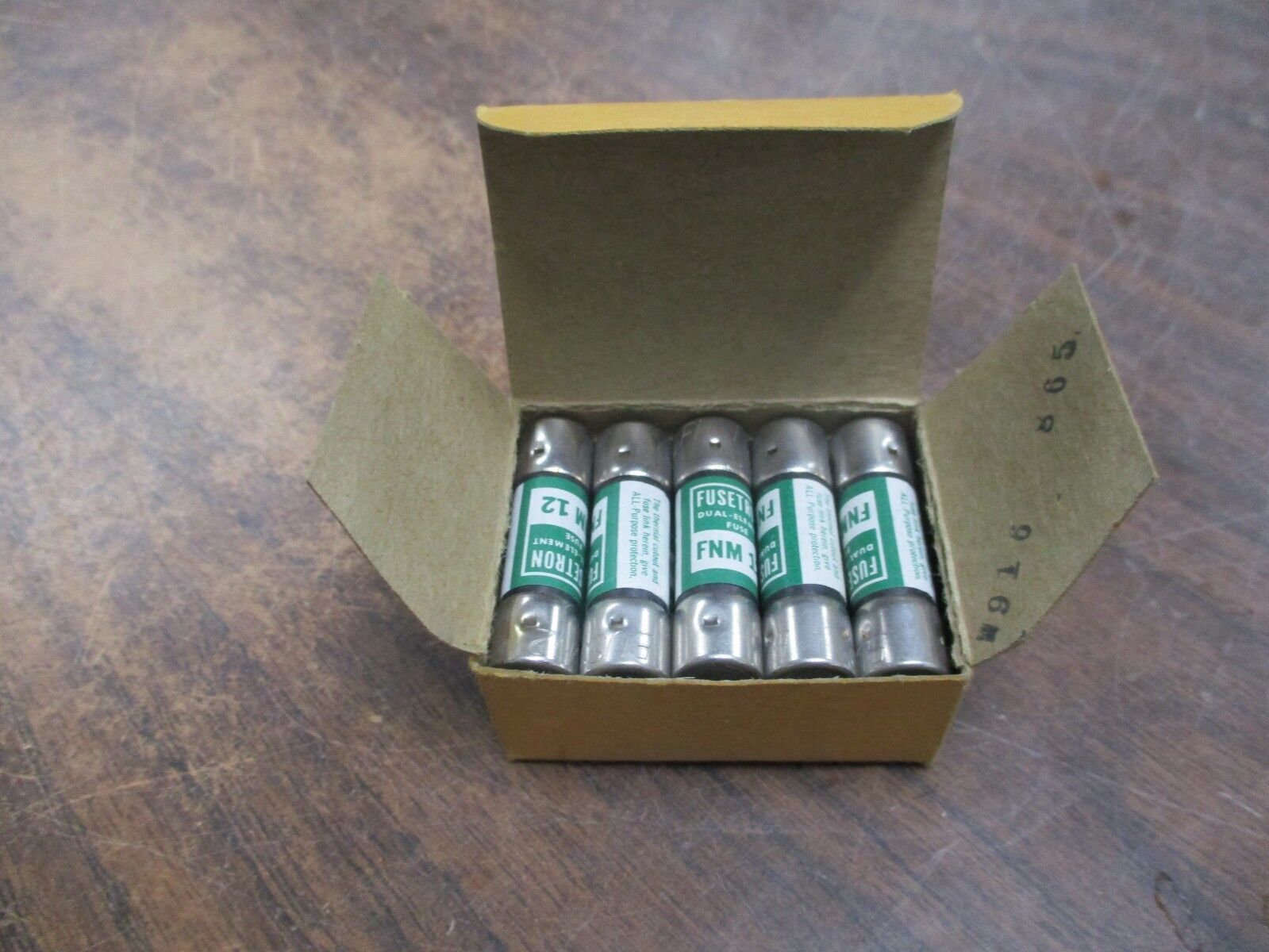 Bussmann Fusetron Fuse FNM12 12A 125V *Box of 10* New Surplus