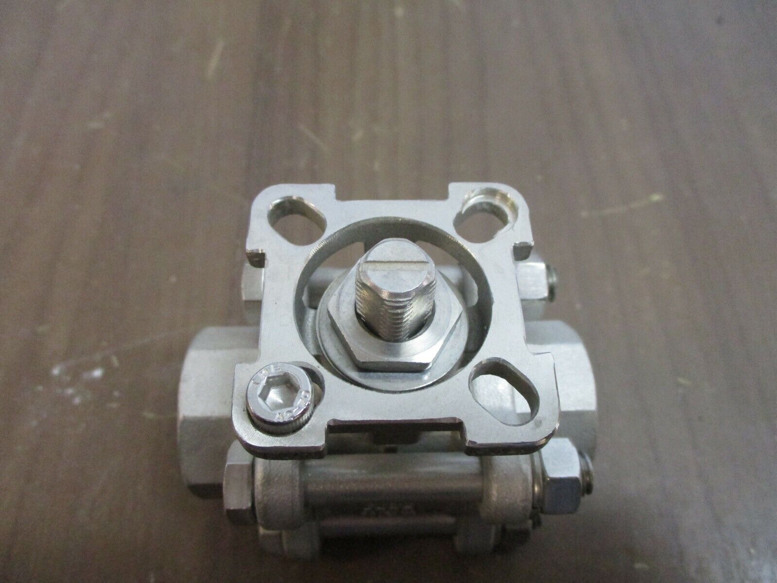 QSM Stainless Steel Ball Valve Size: 3/4" 1000 WOG *No Handle* Used