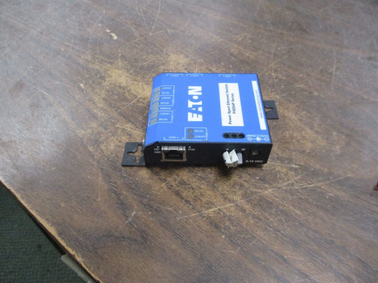 Eaton Power Xpert Ethernet Switch PXES4P24V 4-Port 12VDC 0.35A Used