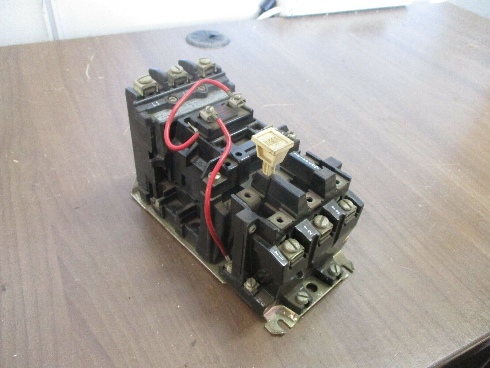 Allen-Bradley Starter 509-AOD 115-120V Coil Size 0 600V Used