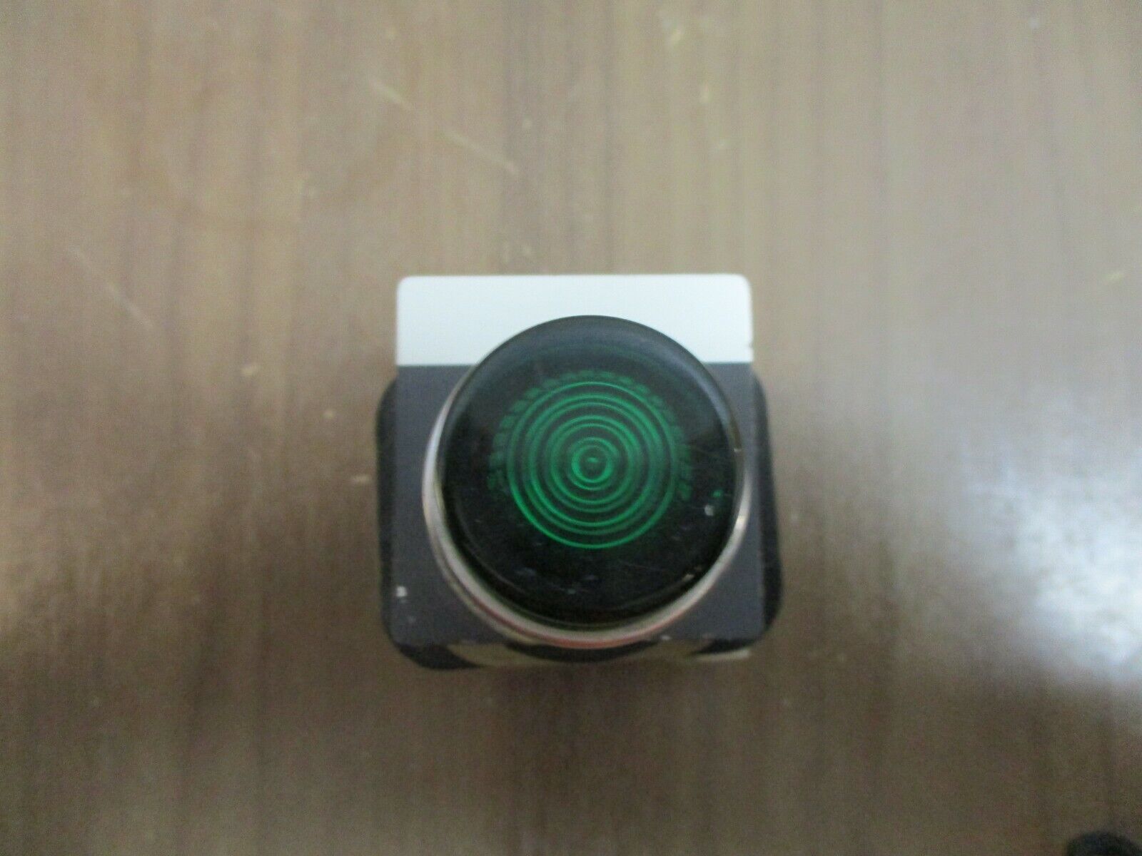 Allen-Bradley Illuminated Push Button 800T-PT16 Ser. N Green Used