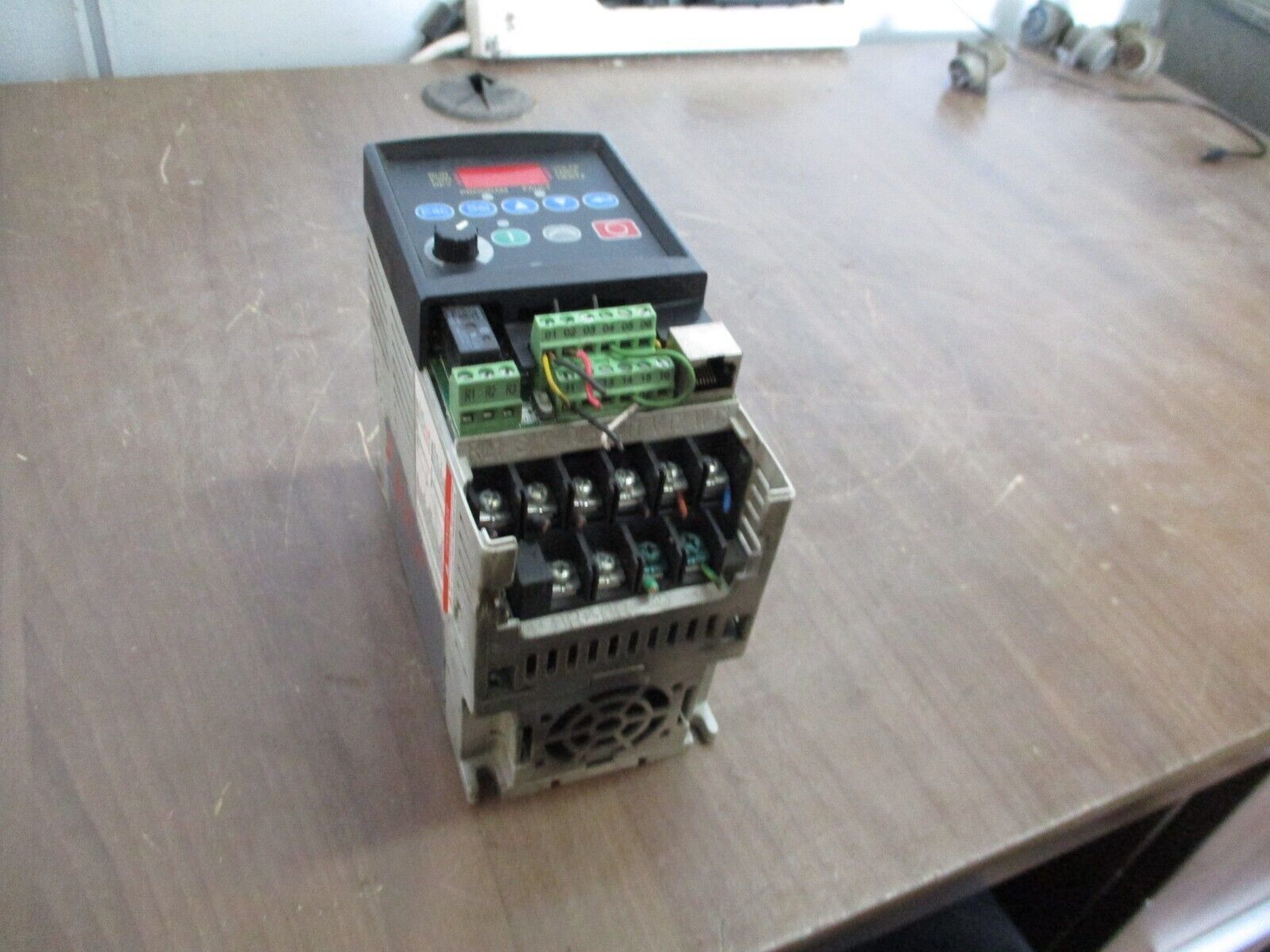 Allen-Bradley PowerFlex 4 AC Drive 22A-D1P4N104 0.5HP 3Ph *No Keypad* Used