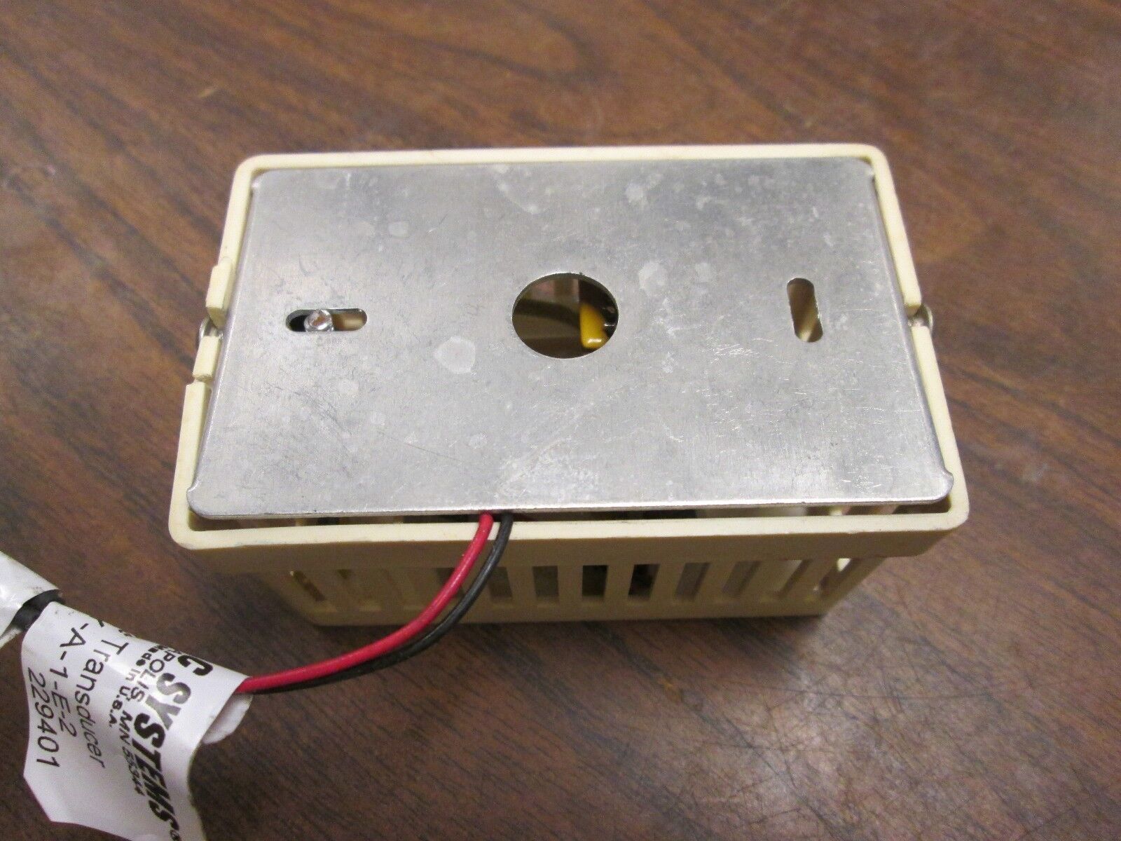 Mamac Temperature Transducer TE-211Y-A-1-E-2 *Cracked* Used