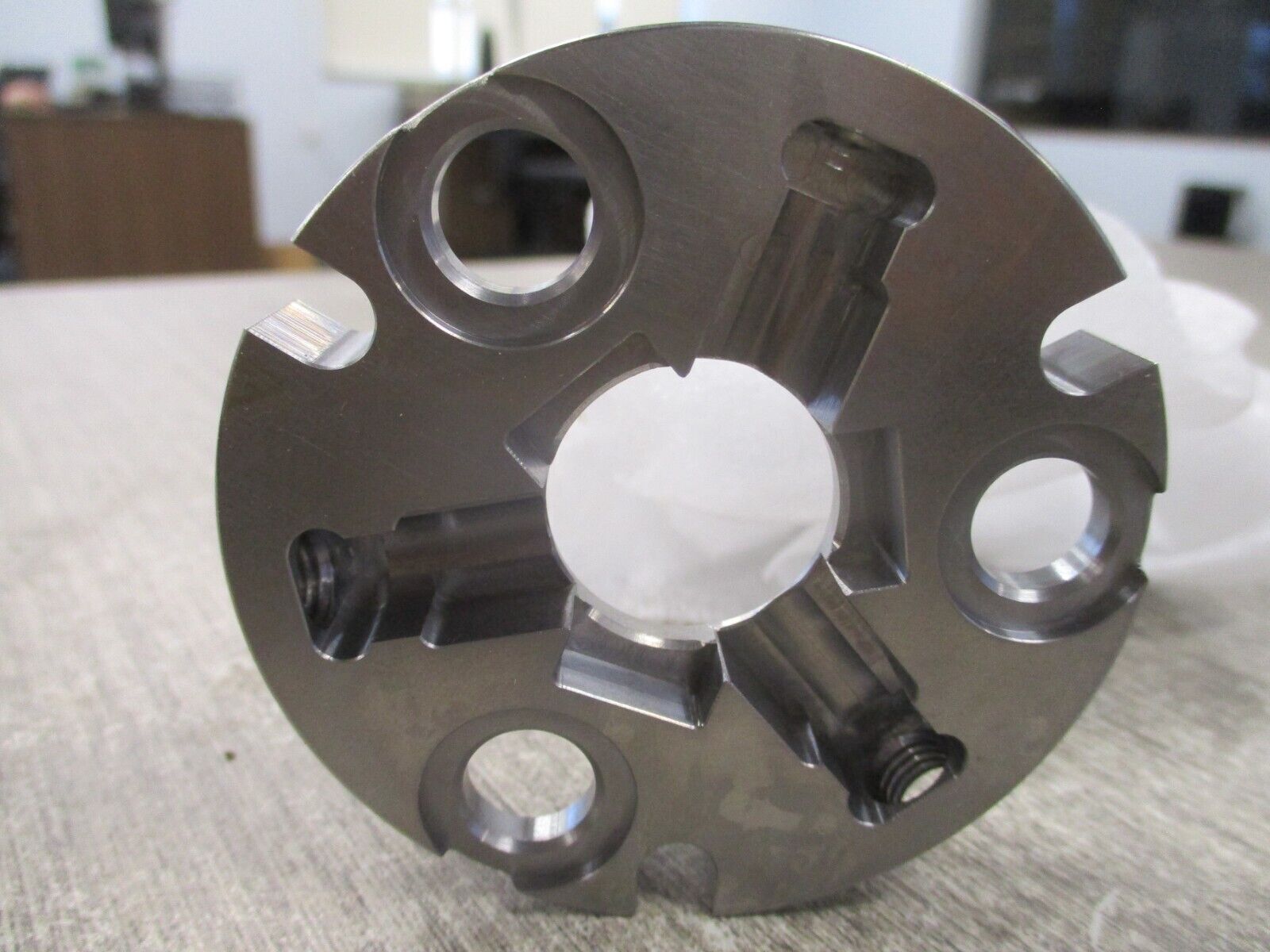 Misc. Brand Pilot Plate ABTD0070-SV New Surplus