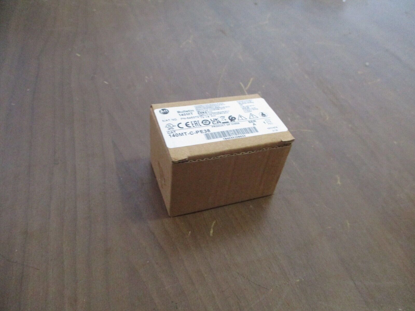 Allen-Bradley Eco Connection Module 140MT-C-PE38 Ser. A New Surplus
