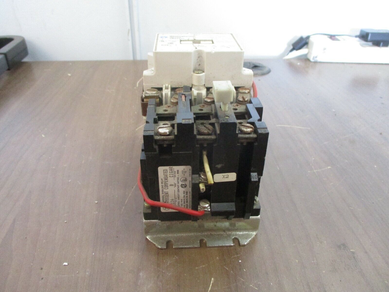 Westinghouse Size 1 Contactor A200M1CAC 120V Coil *Missing Terminal Screws* Used