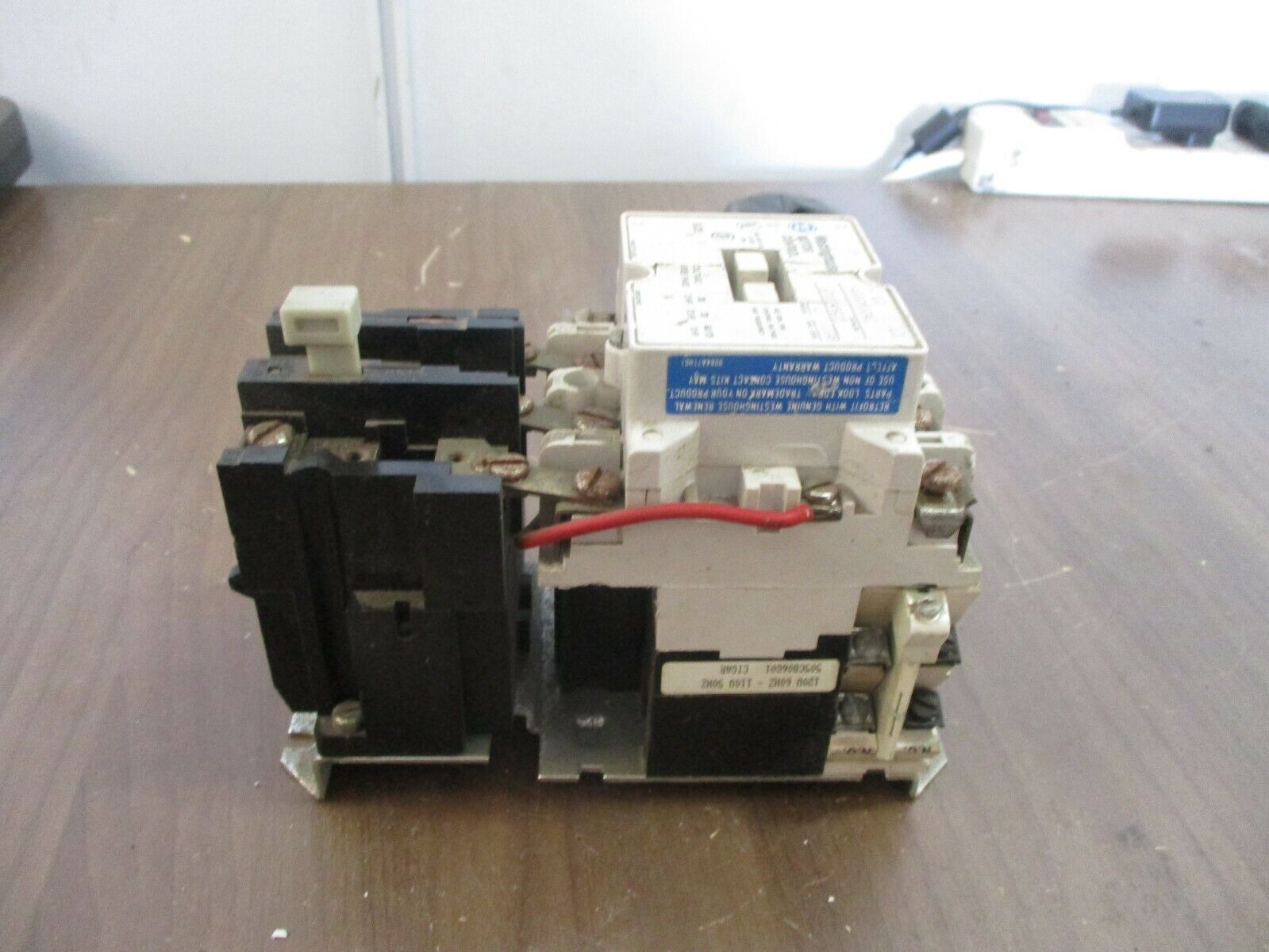 Westinghouse Size 1 Contactor A200M1CAC 120V Coil *Missing Terminal Screws* Used
