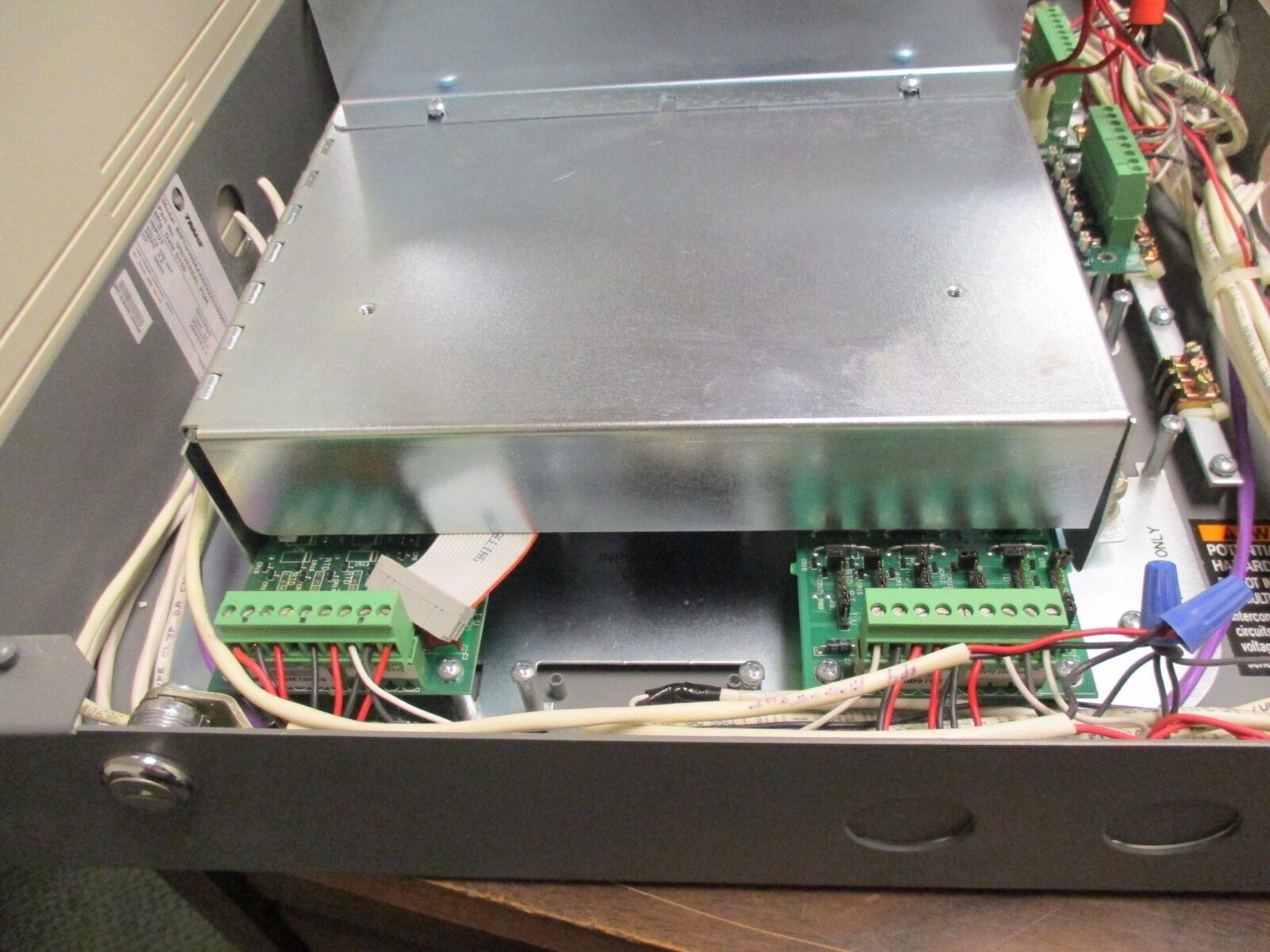 Trane Universal PCM BMTU000AAAS2222220000100 Input: 120VAC 4A Output: 24VAC 0.5A
