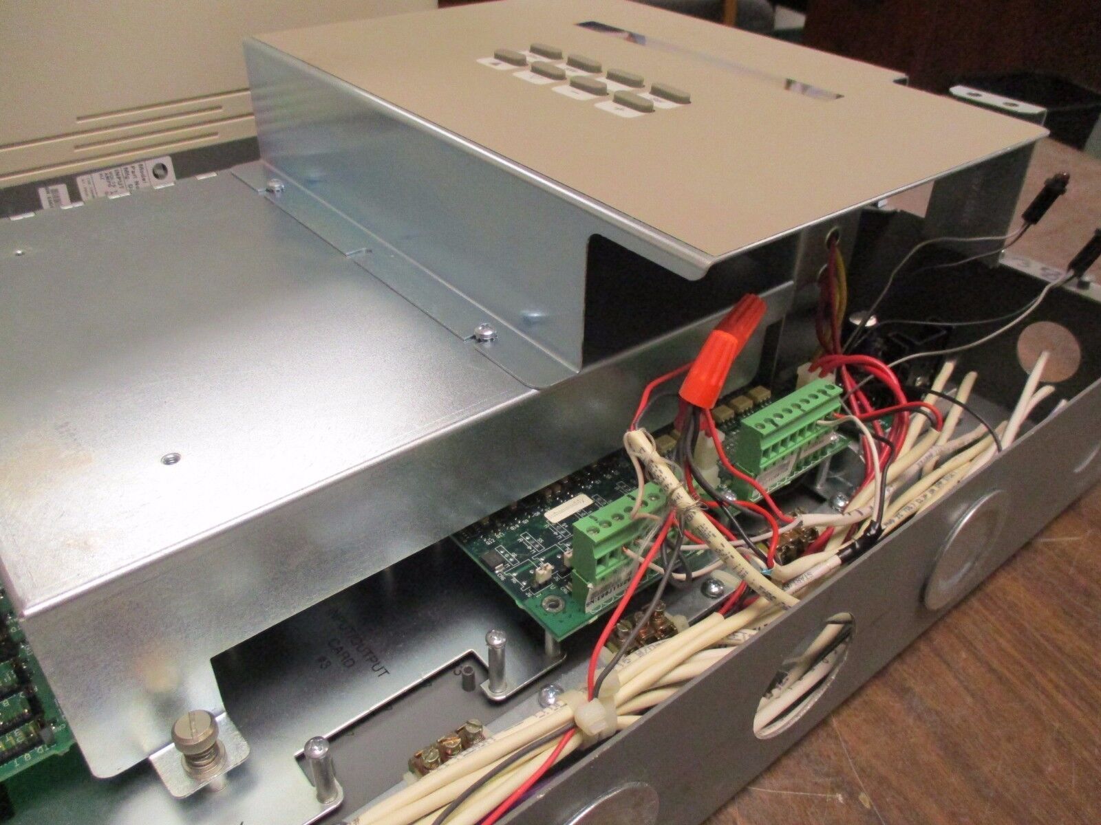 Trane Universal PCM BMTU000AAAS2222220000100 Input: 120VAC 4A Output: 24VAC 0.5A