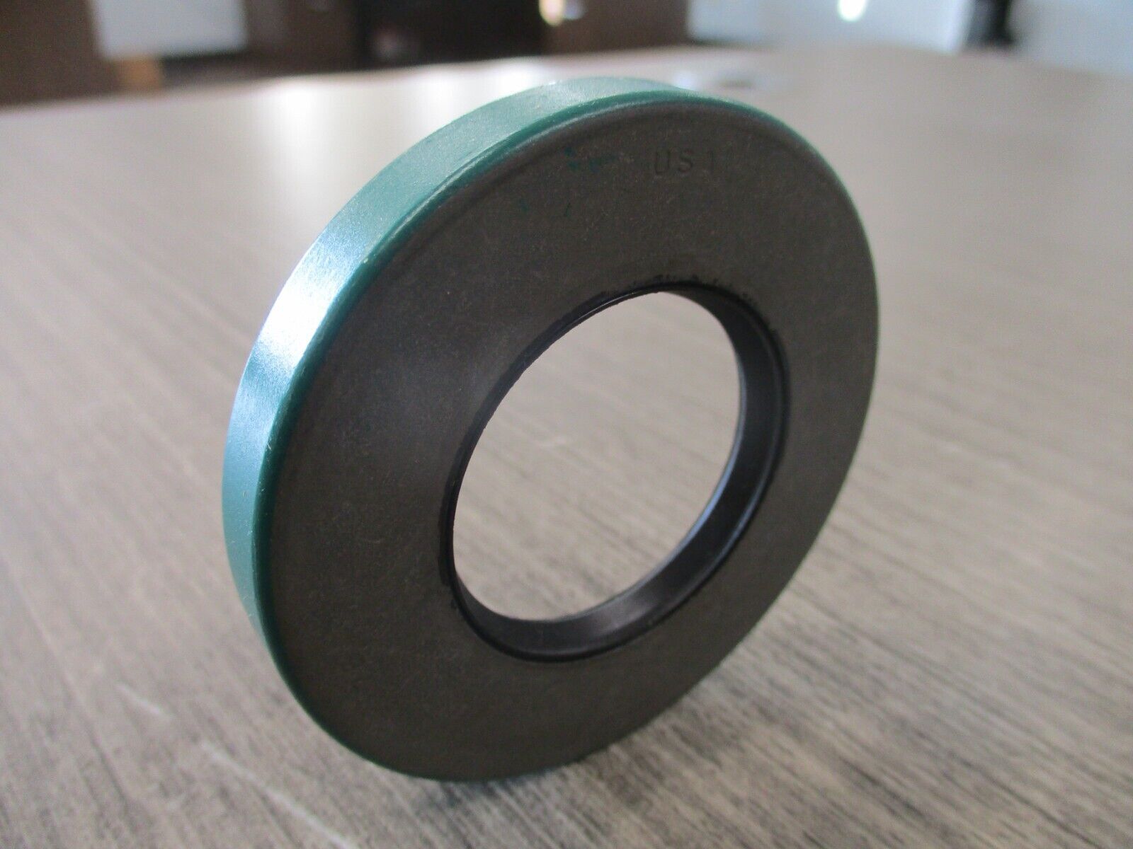 CR Joint Radial Oil Seal 13876 *Lot of 2* New Surplus