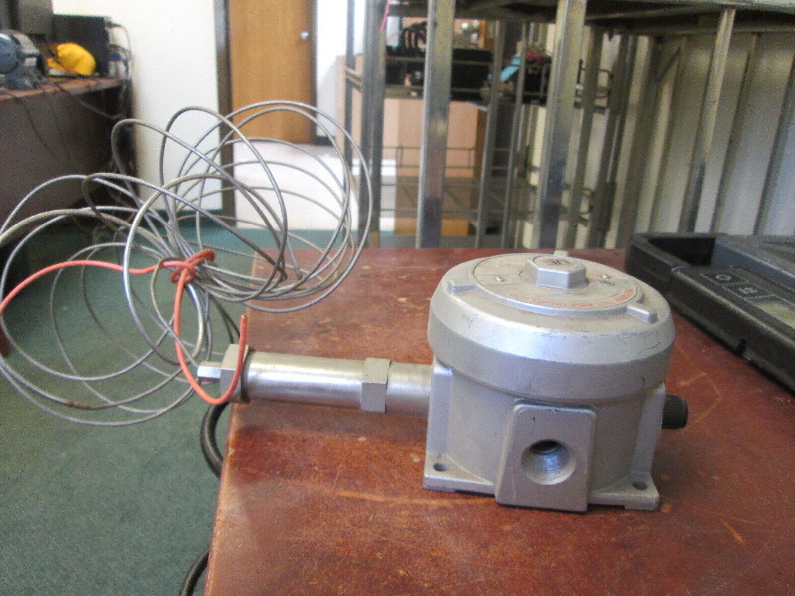 UE Temperature Control Thermostat E110 2CS 15A 125/250 VAC Range: -125-350F Used