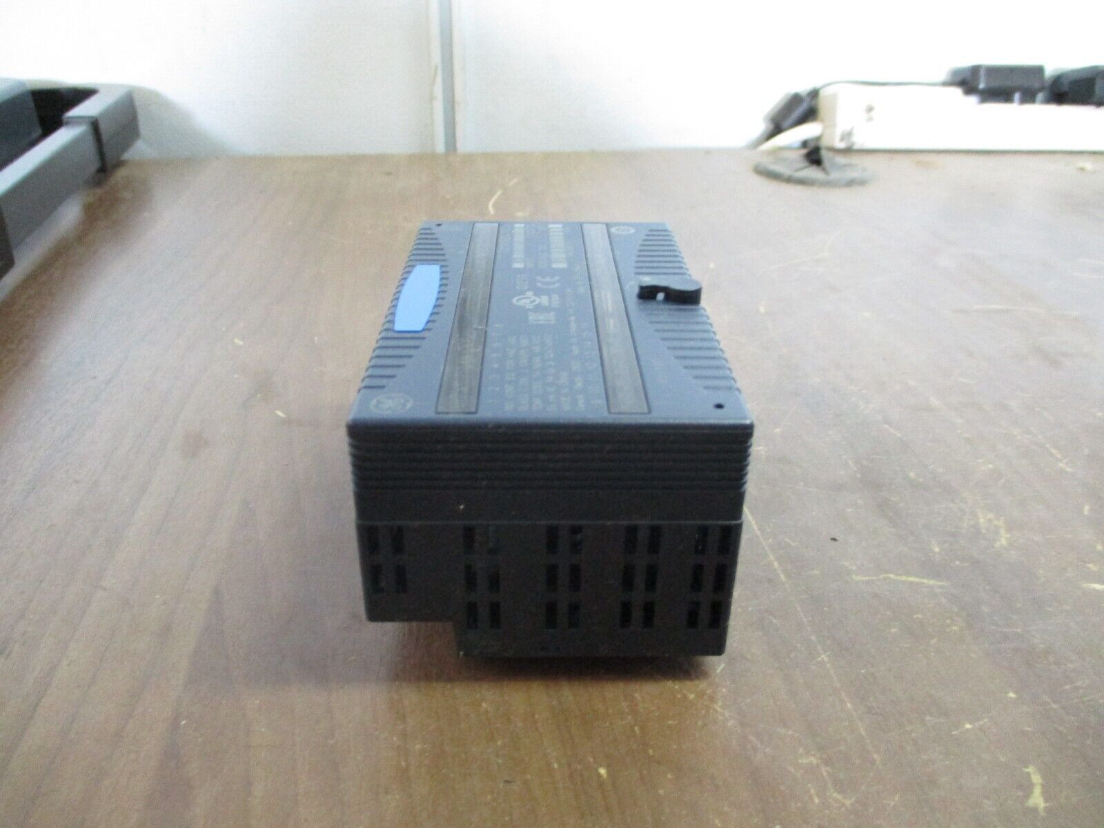 GE VersaMax Isolated Input Module IC200MDL632J 125VDC 16PT Used